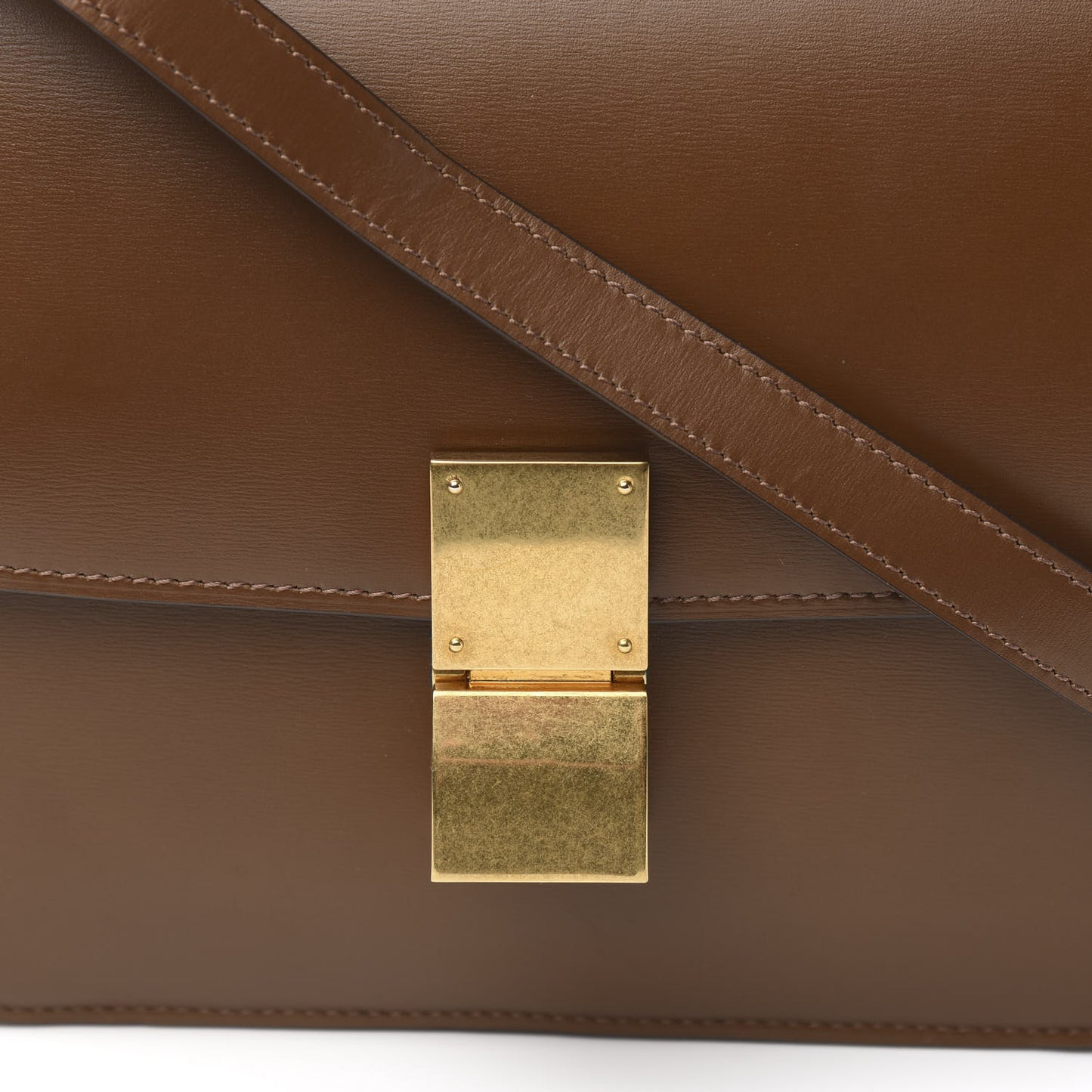 Box Calfskin Medium Classic Box Flap Bag Camel