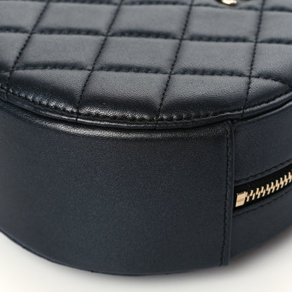 Chanel Iridescent Lambskin Quilted Pearl Round Clutch With Chain Black 10 of 11