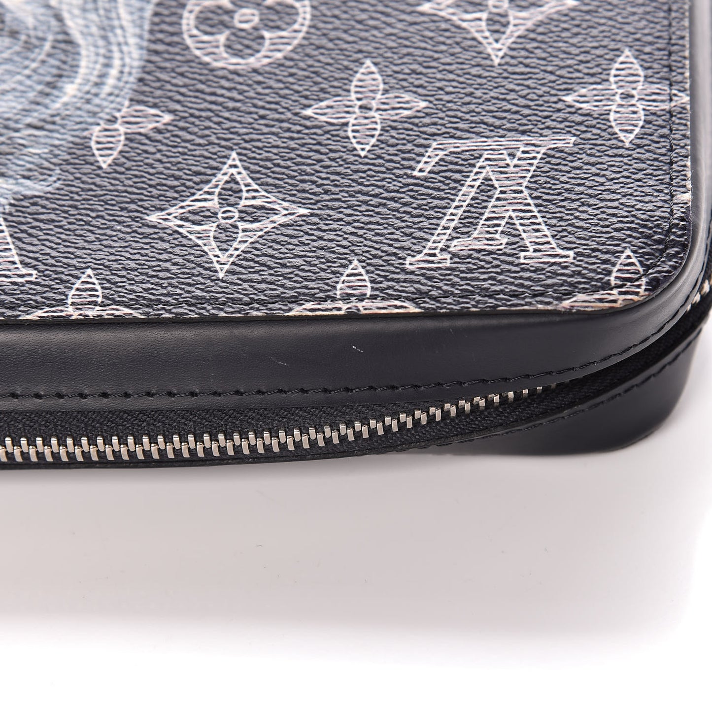 Savane Monogram Lion Chapman XL Zippy Wallet Ink