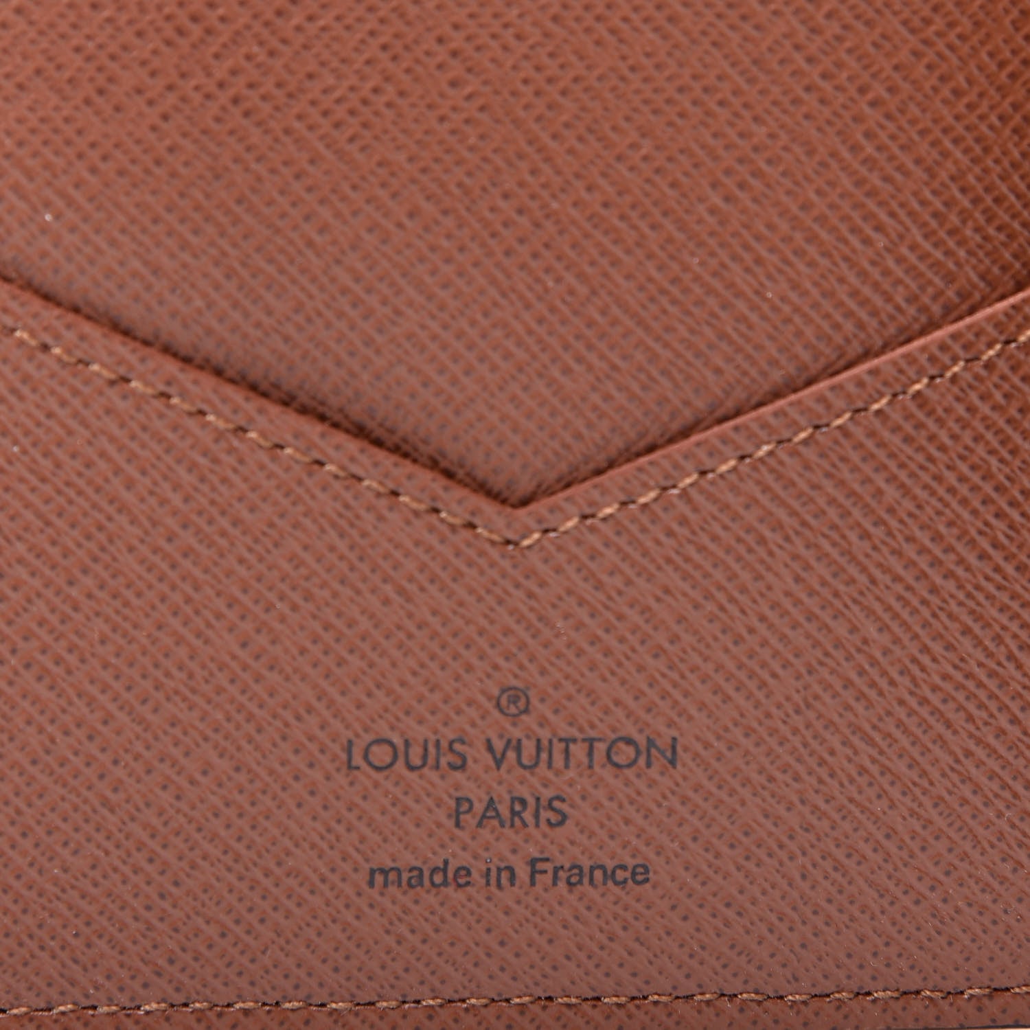 Louis Vuitton Monogram Passport Cover 7 of 8