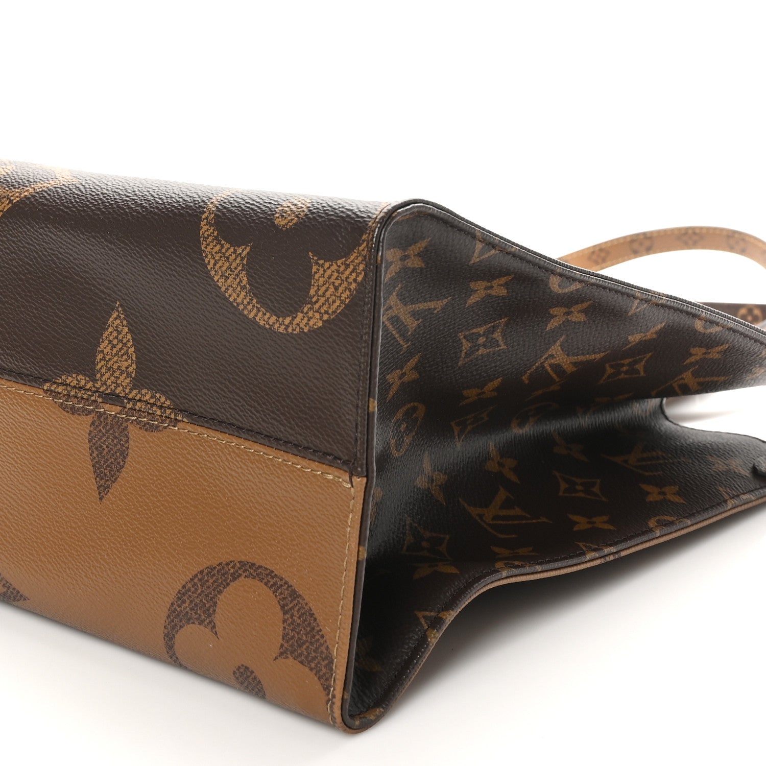Louis Vuitton Reverse Monogram Giant Onthego MM 9 of 9