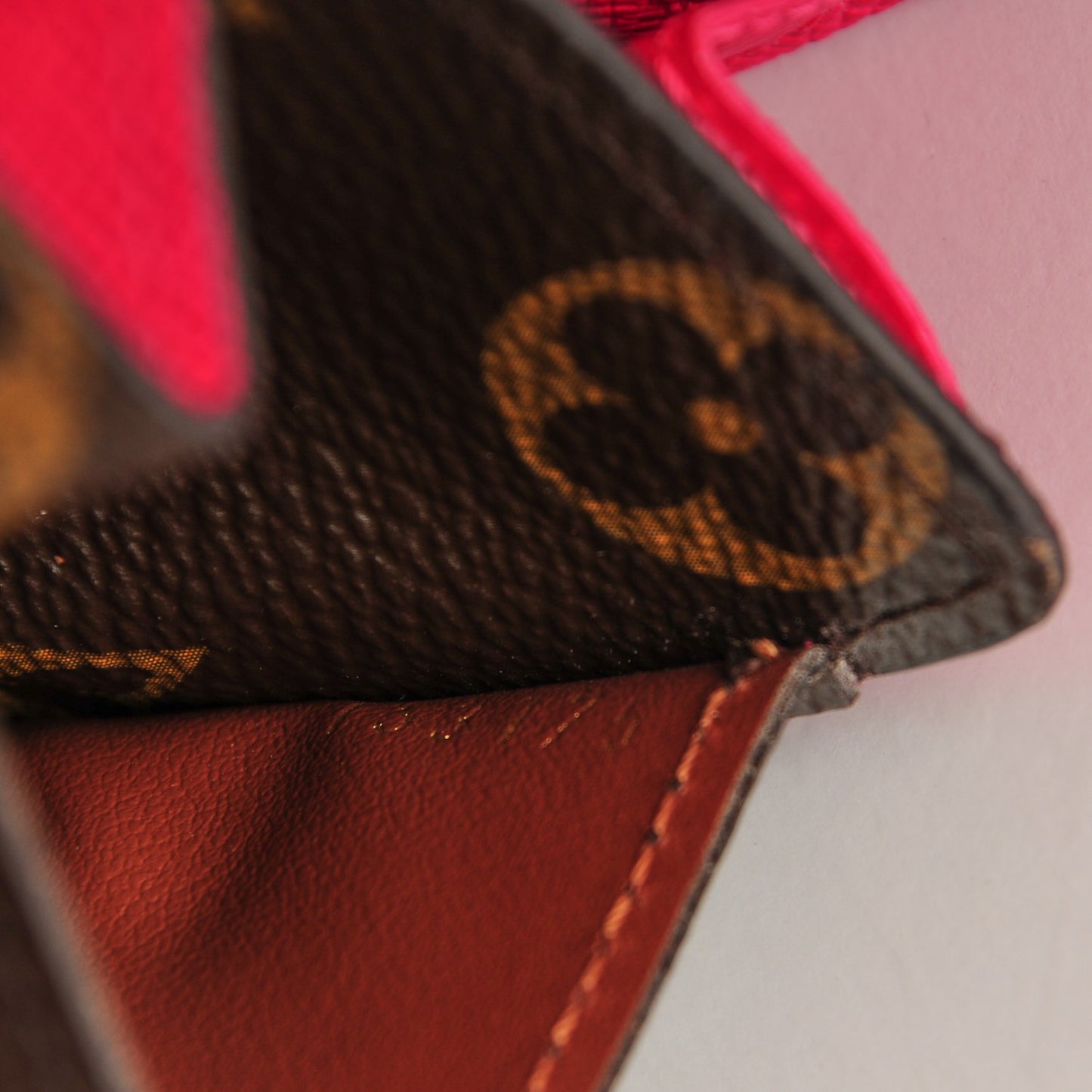Monogram 2015 Christmas Animation Sarah Wallet Hibiscus