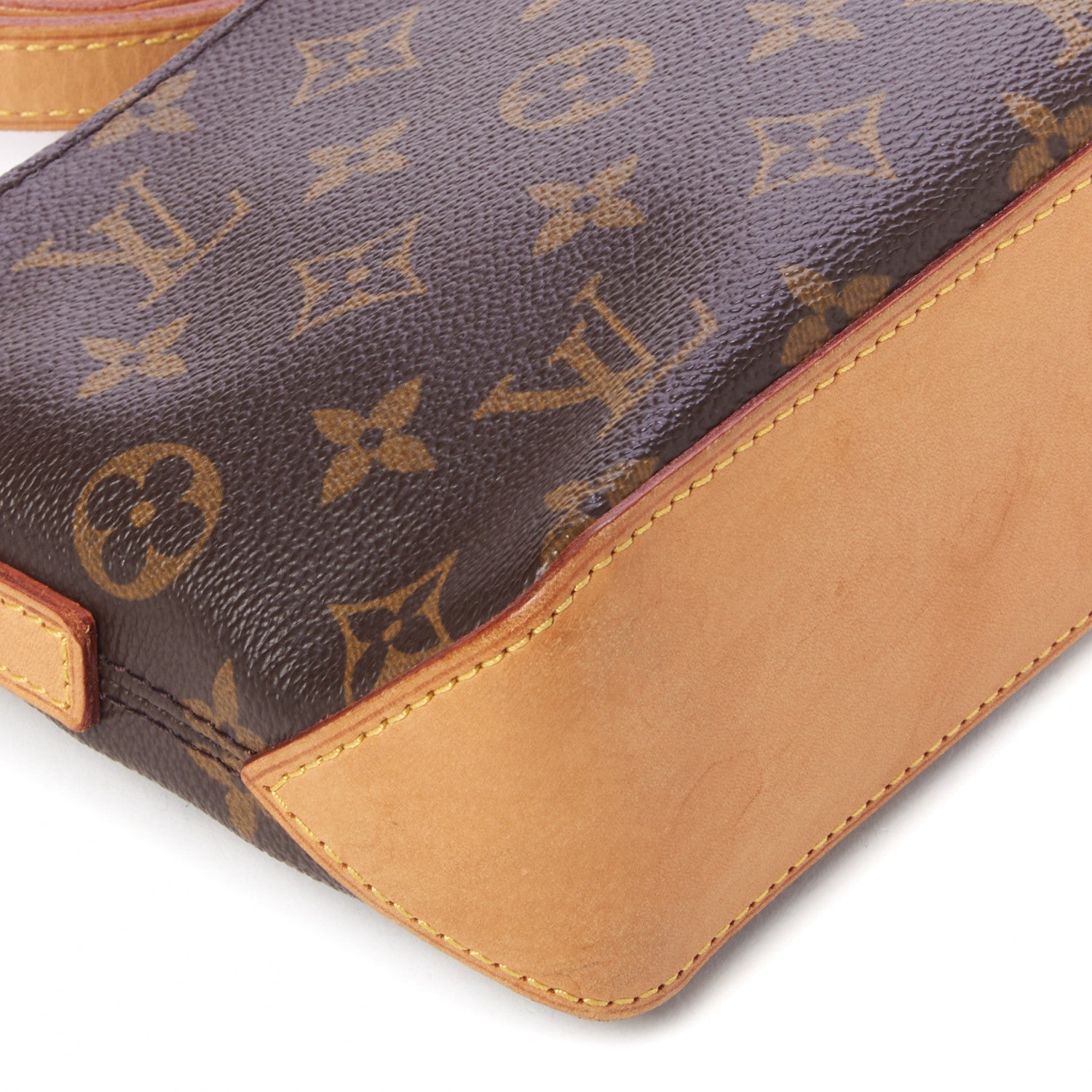 Louis Vuitton Monogram Trotteur 6 of 8