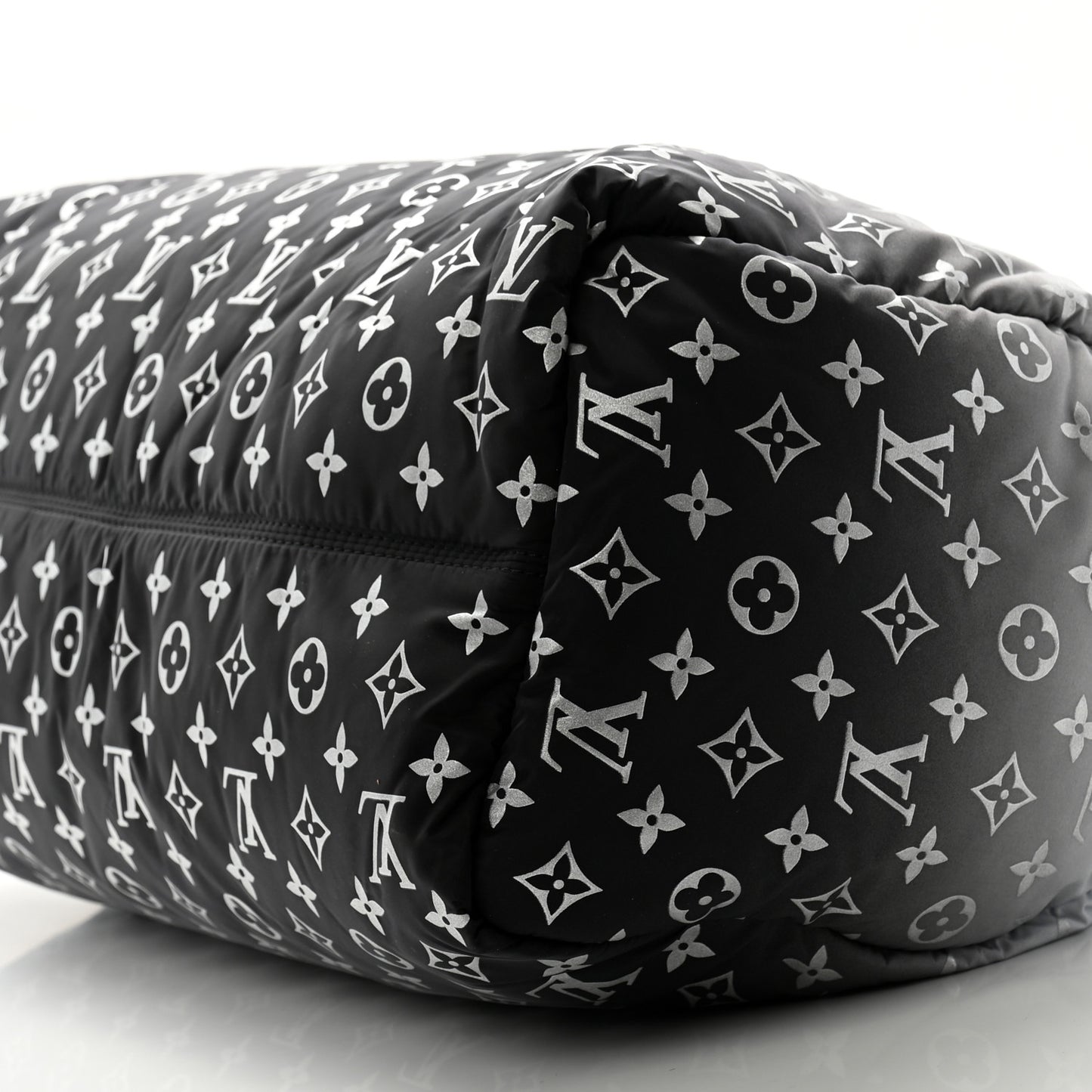 Nylon Frost Gradient Monogram LV Ski Keepall 45 Silver