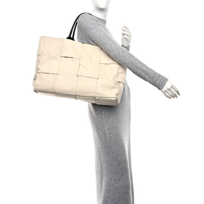 Bottega Veneta Canvas Intrecciato Large Arco Tote Beige Black 2 of 9