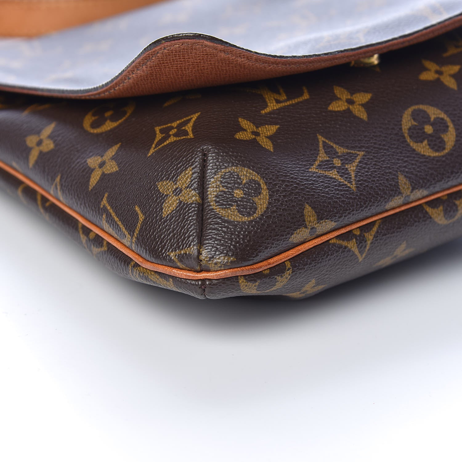 Louis Vuitton Monogram Musette Salsa 9 of 10