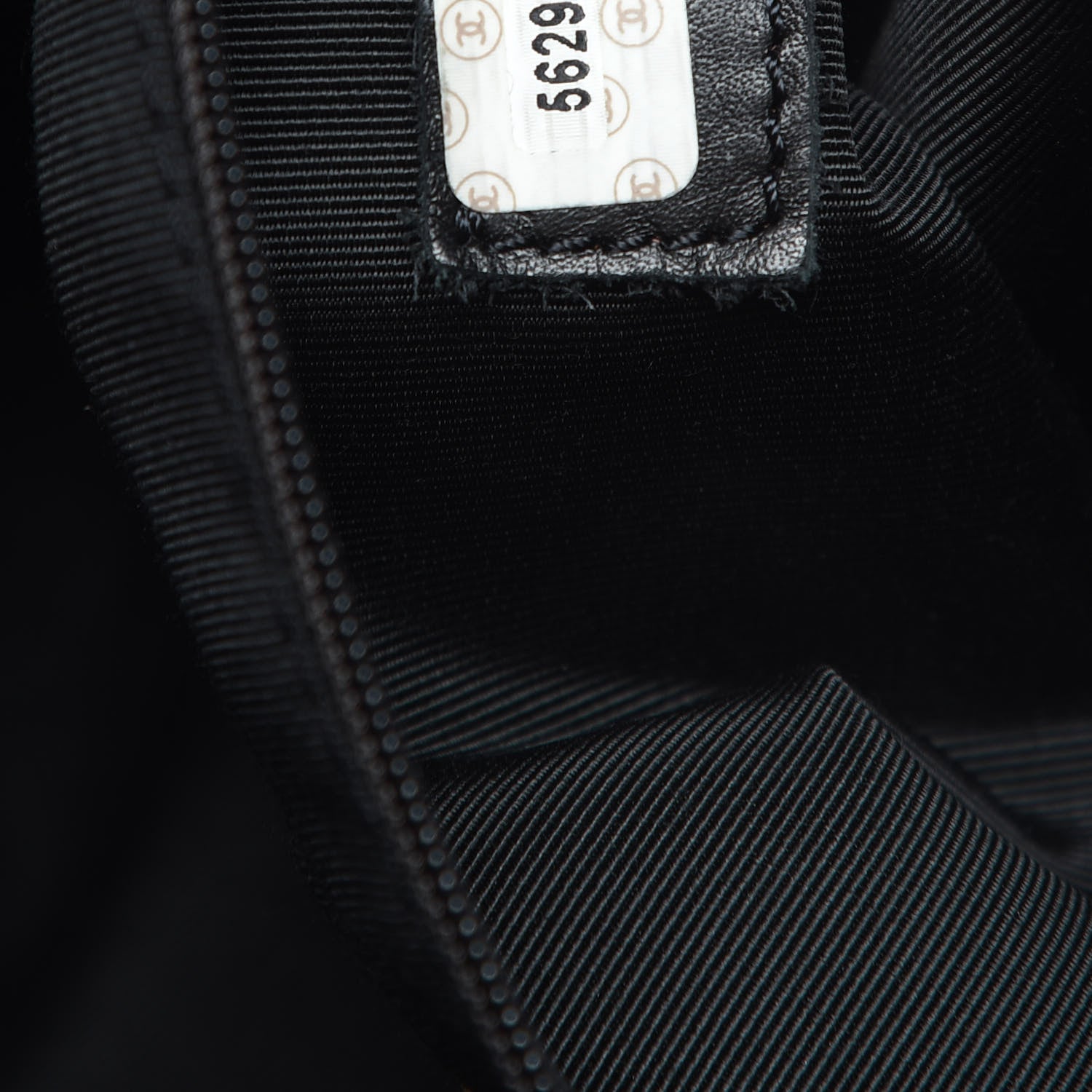 Chanel Caviar Shoulder Bag Black 7 of 20