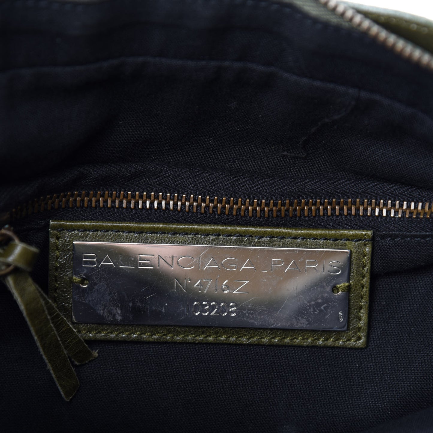 Chevre Classic Hardware First Olive