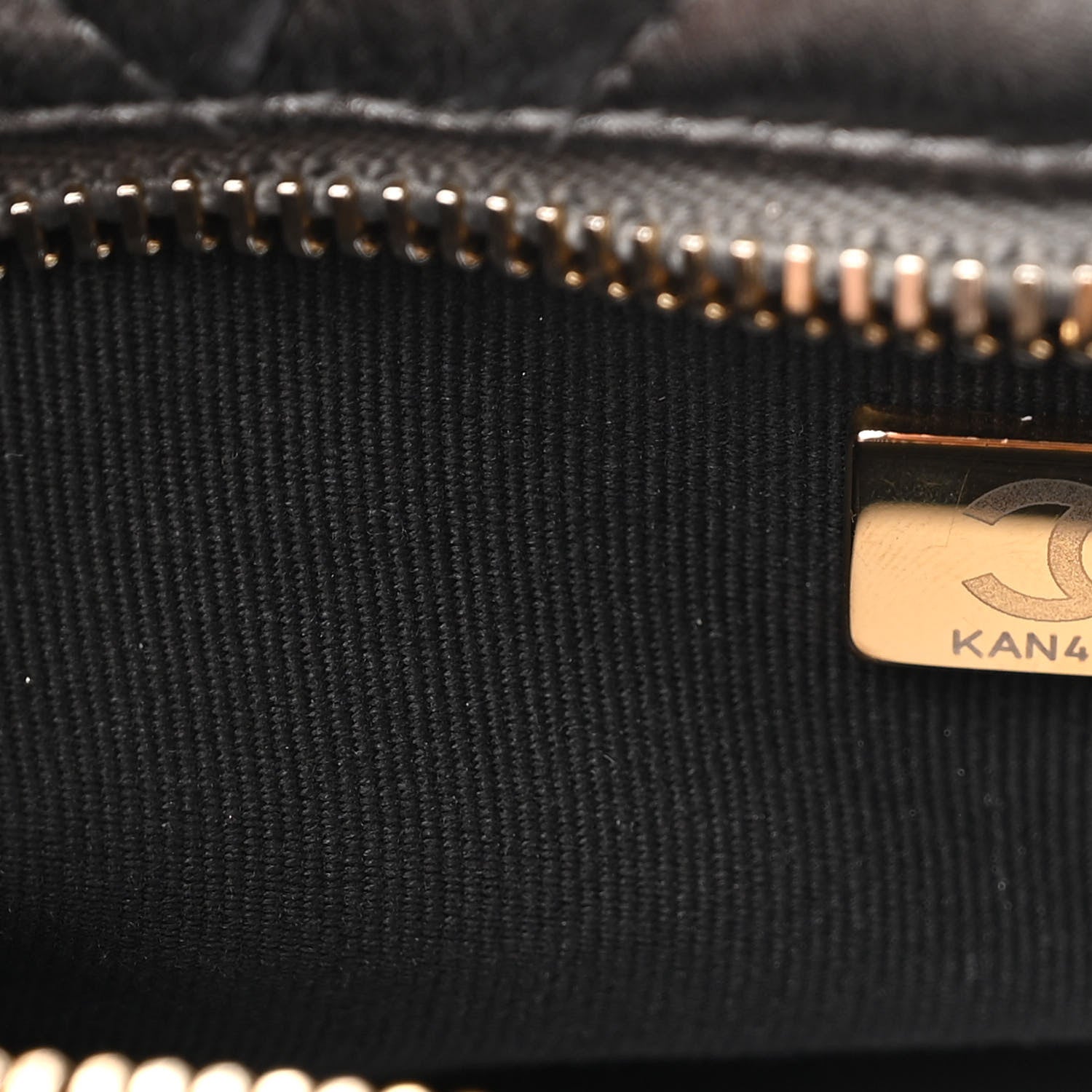 Chanel Metallic Calfskin Pearl Quilted CC Mini Camera Case Ruthenium 7 of 12
