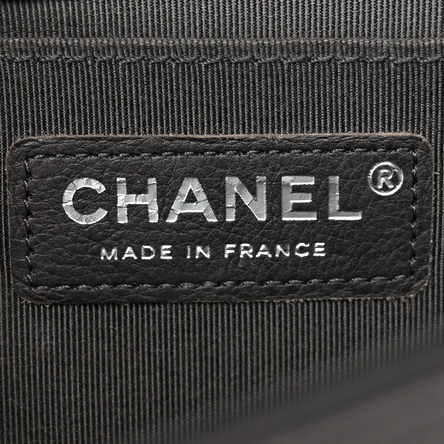 Caviar Quilted Medium Boy Flap Charcoal