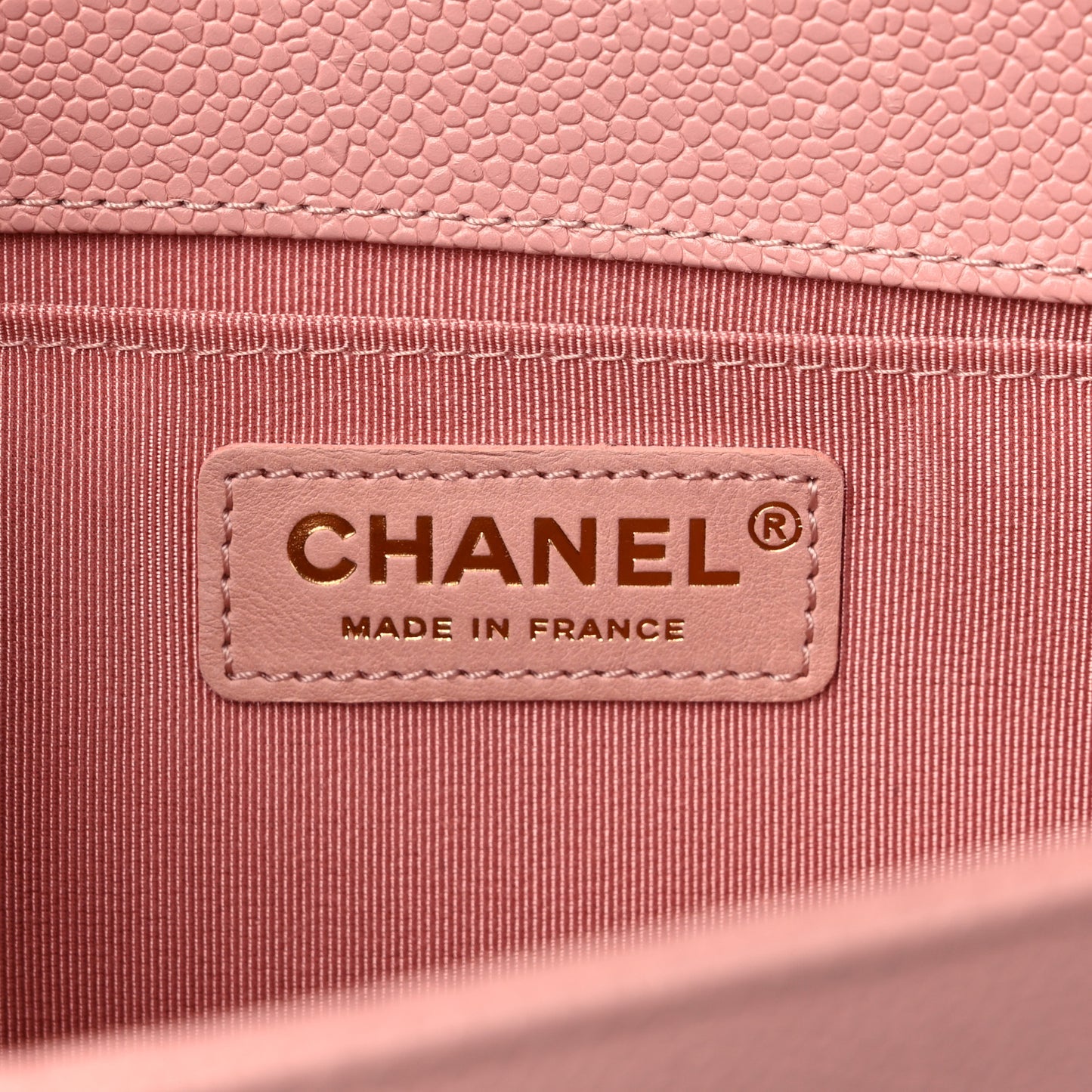 Caviar Quilted Medium Boy Flap Light Pink