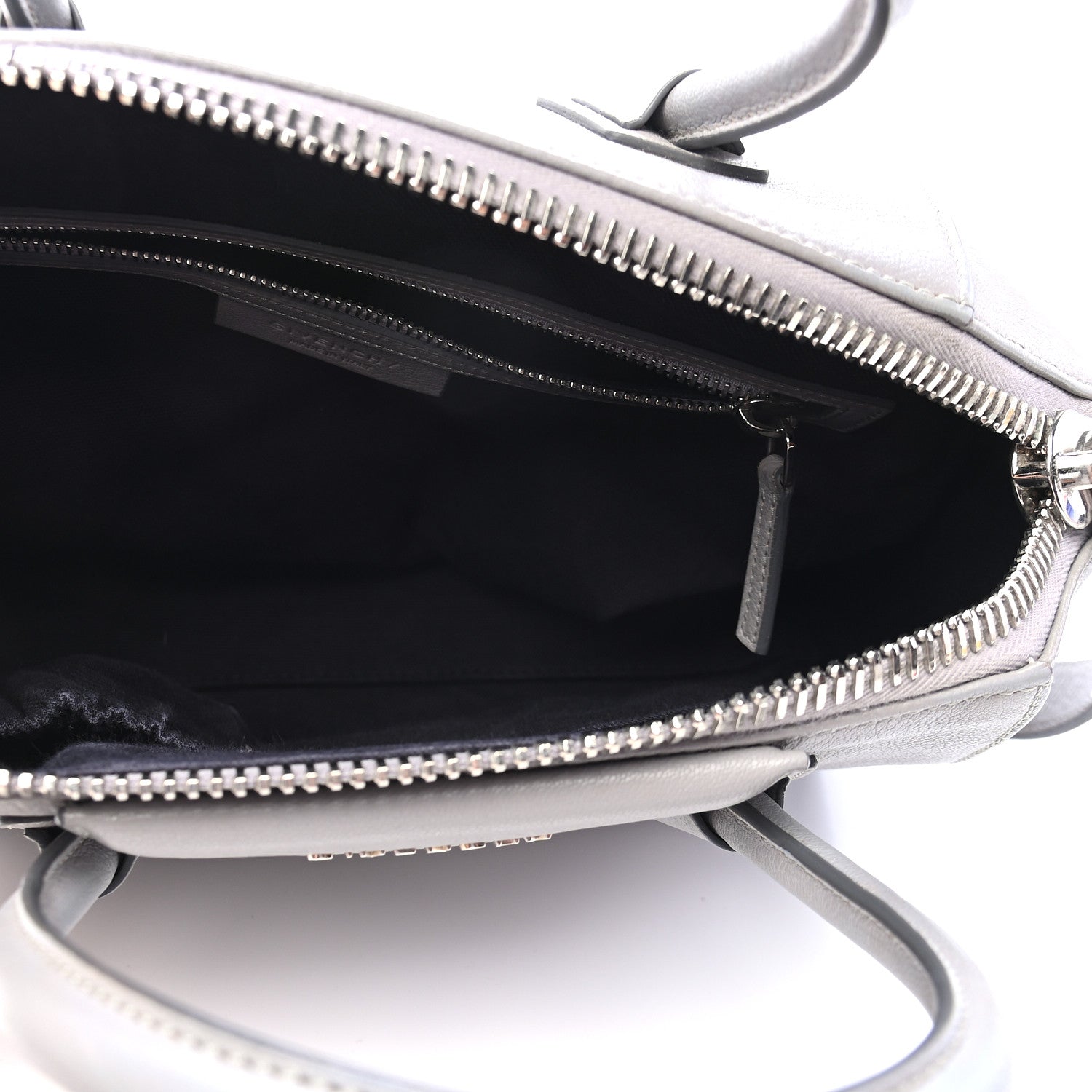 Givenchy Sugar Goatskin Small Antigona Pearl Grey 5 of 9