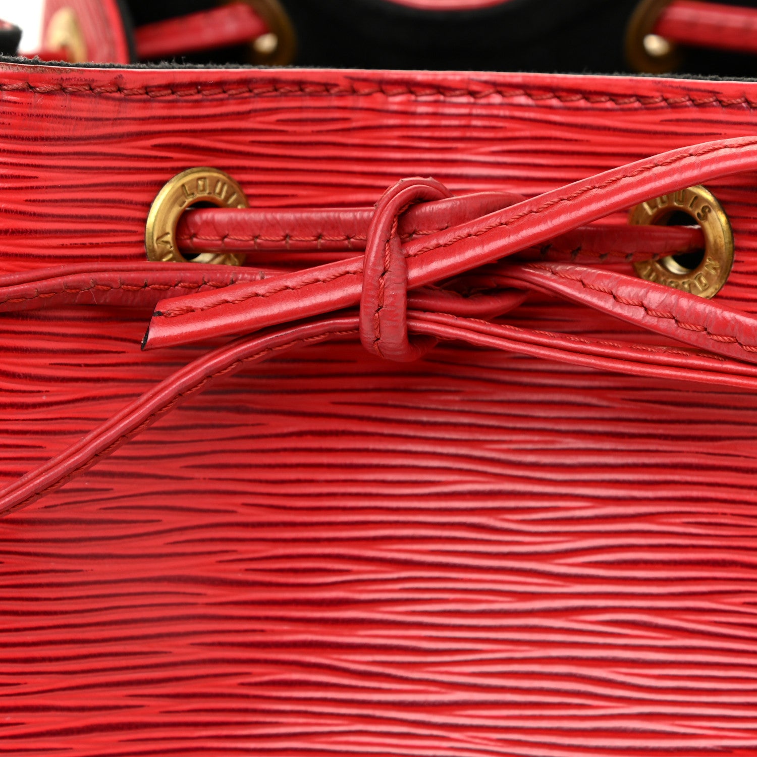 Louis Vuitton Epi Petit Noe Castillan Red 19 of 20