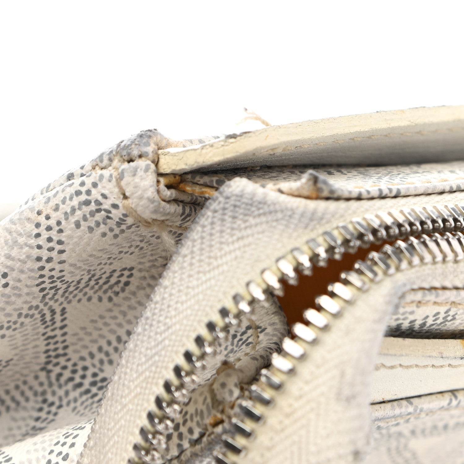 Goyard Goyardine Miroir Toiletry Bag PM White 12 of 19