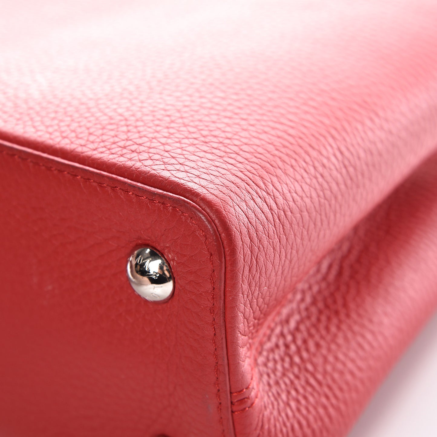 Taurillon Capucines PM Rubis
