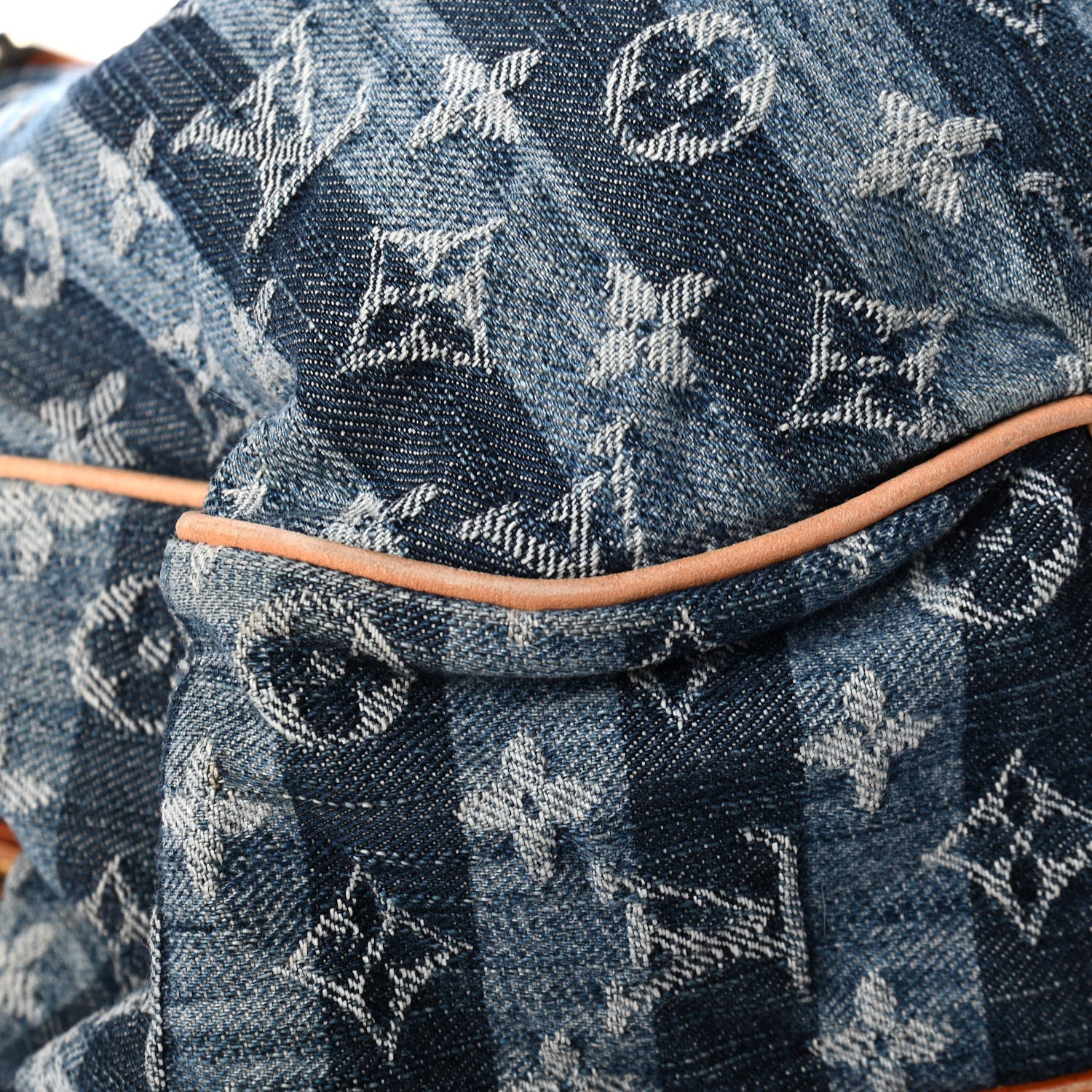 Louis Vuitton Denim Raye Cabas GM 8 of 17