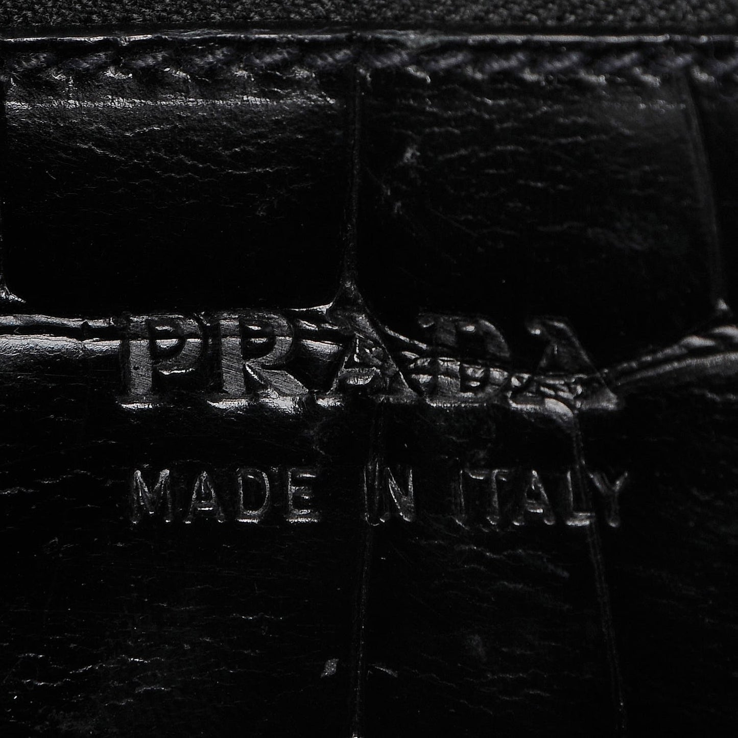 Shiny Calfskin Crocodile Embossed Double Zip Tote Black