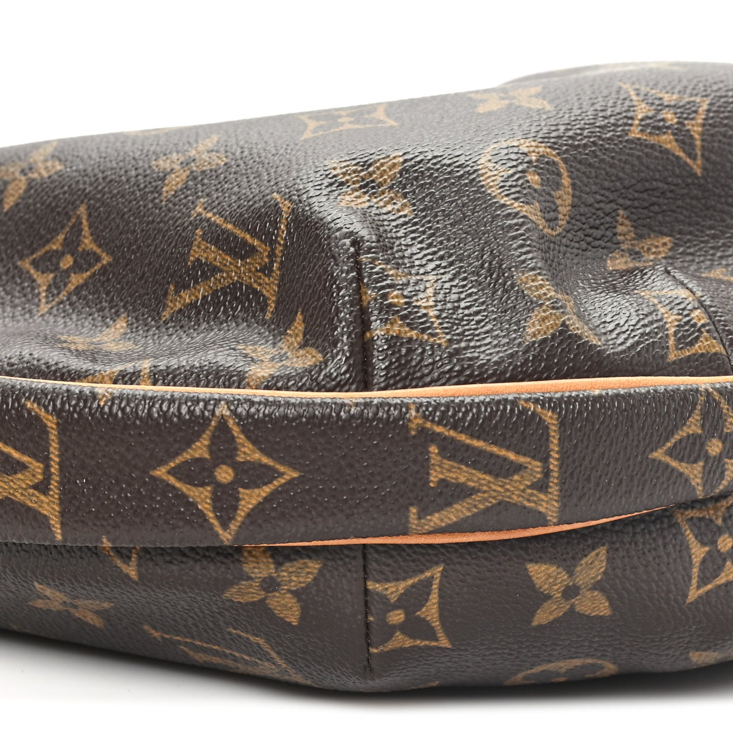 Monogram Croissant MM