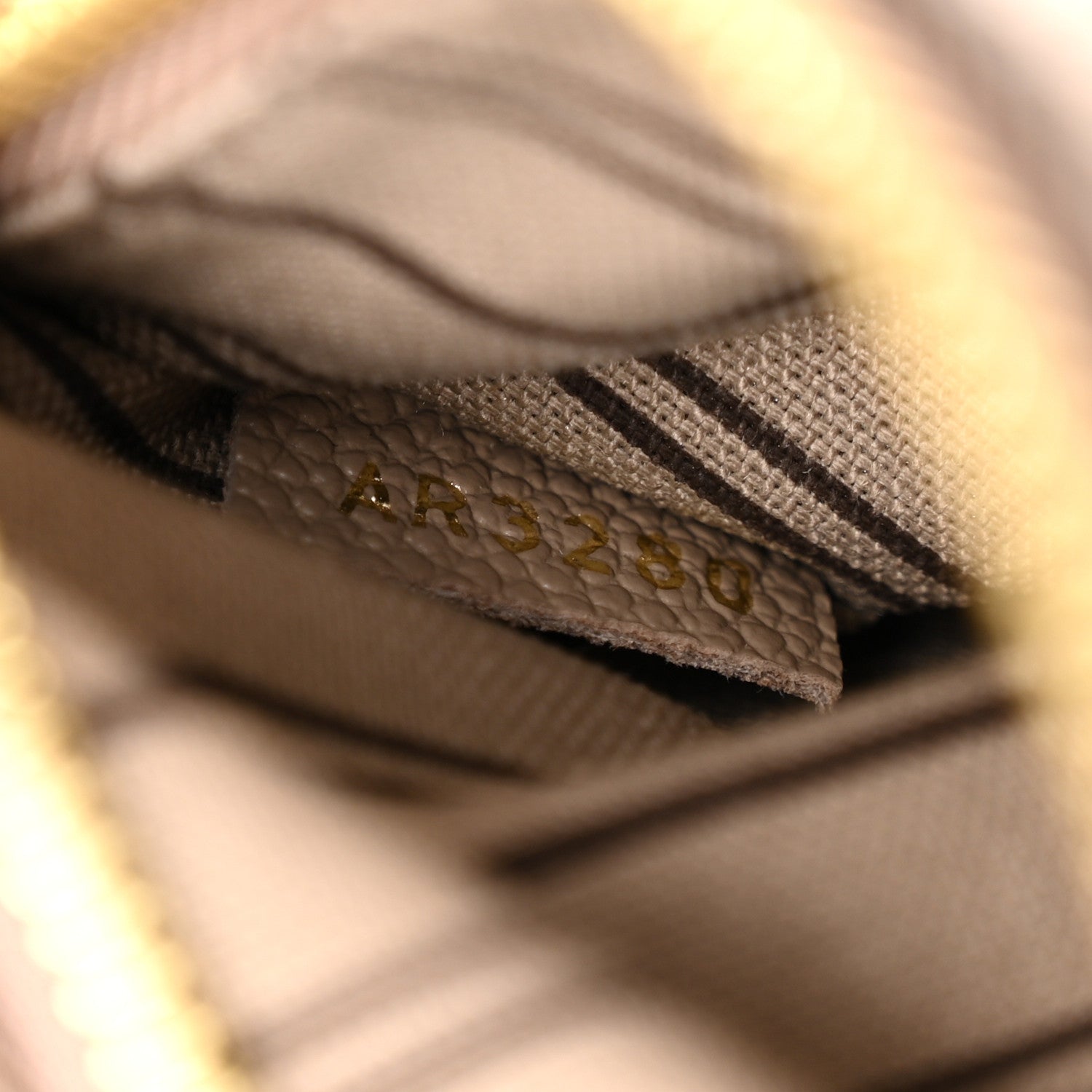 Louis Vuitton Empreinte Pochette Metis Tourterelle 7 of 10