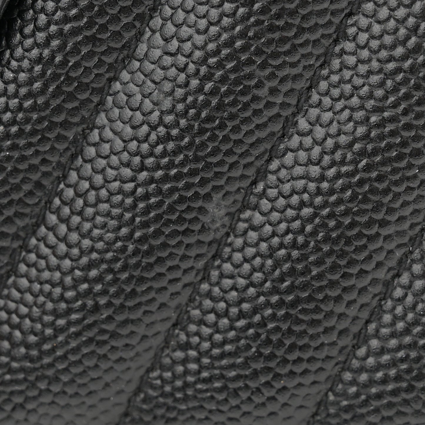 Grain De Poudre Matelasse Chevron Monogram Chain Wallet Black