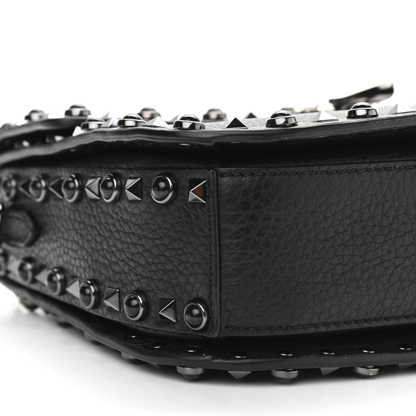 Pebbled Calfskin Onyx Medium Rockstud Rolling Flap Saddle Bag Black