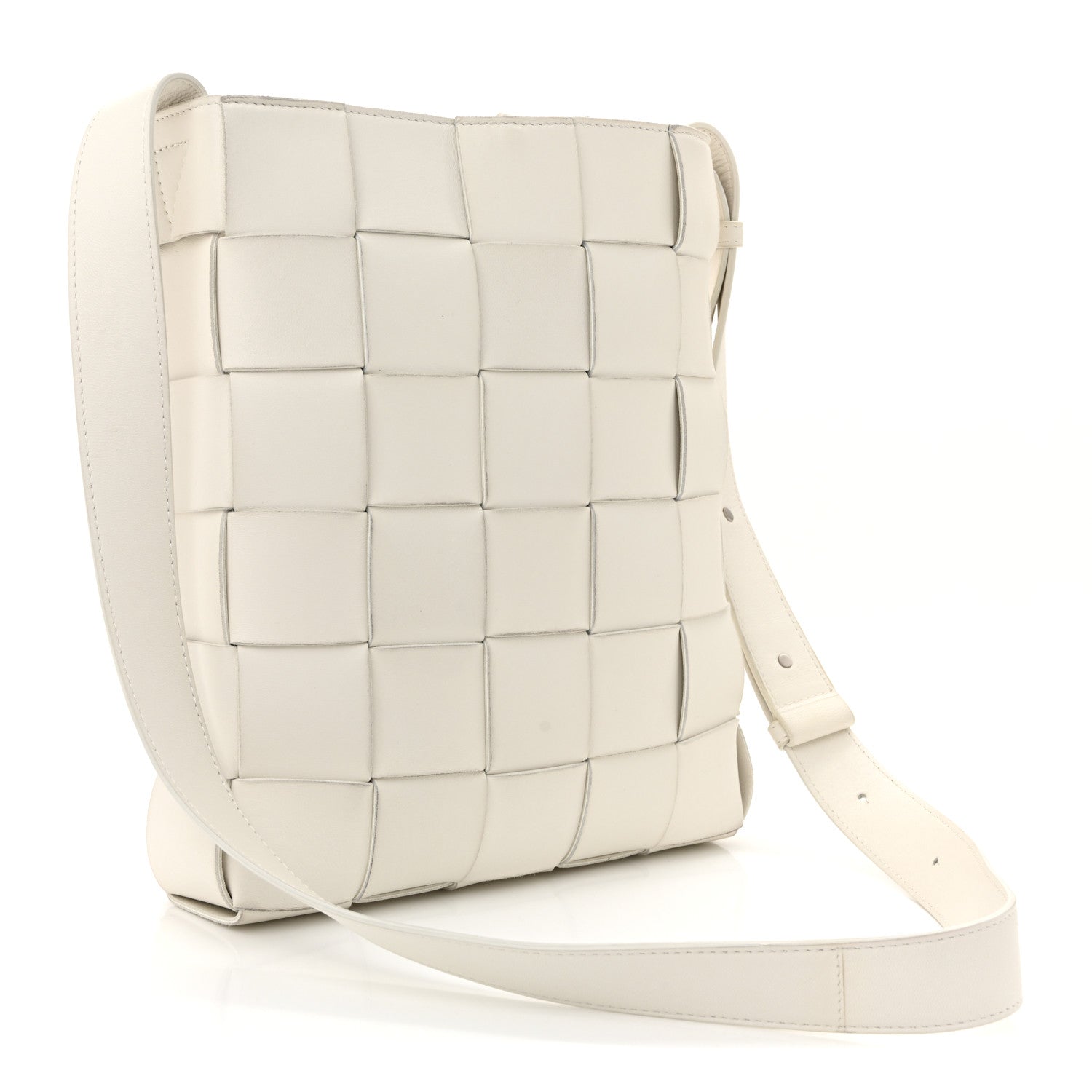 Bottega Veneta Lambskin Maxi Intrecciato Cassette Messenger Chalk 3 of 10