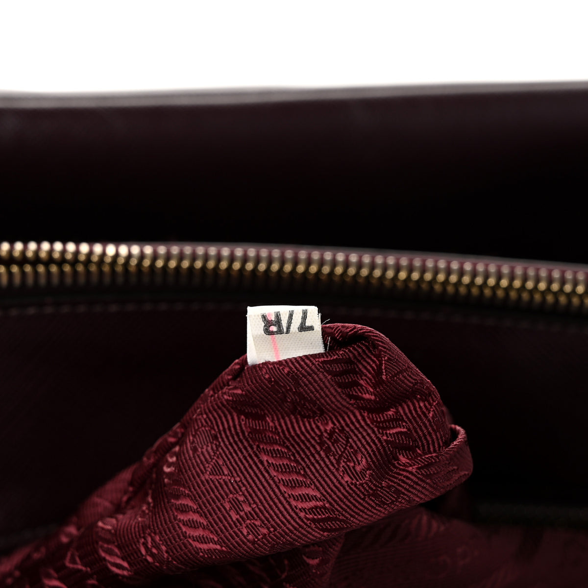 Saffiano Lux Extra Large Galleria Double Zip Tote Granato