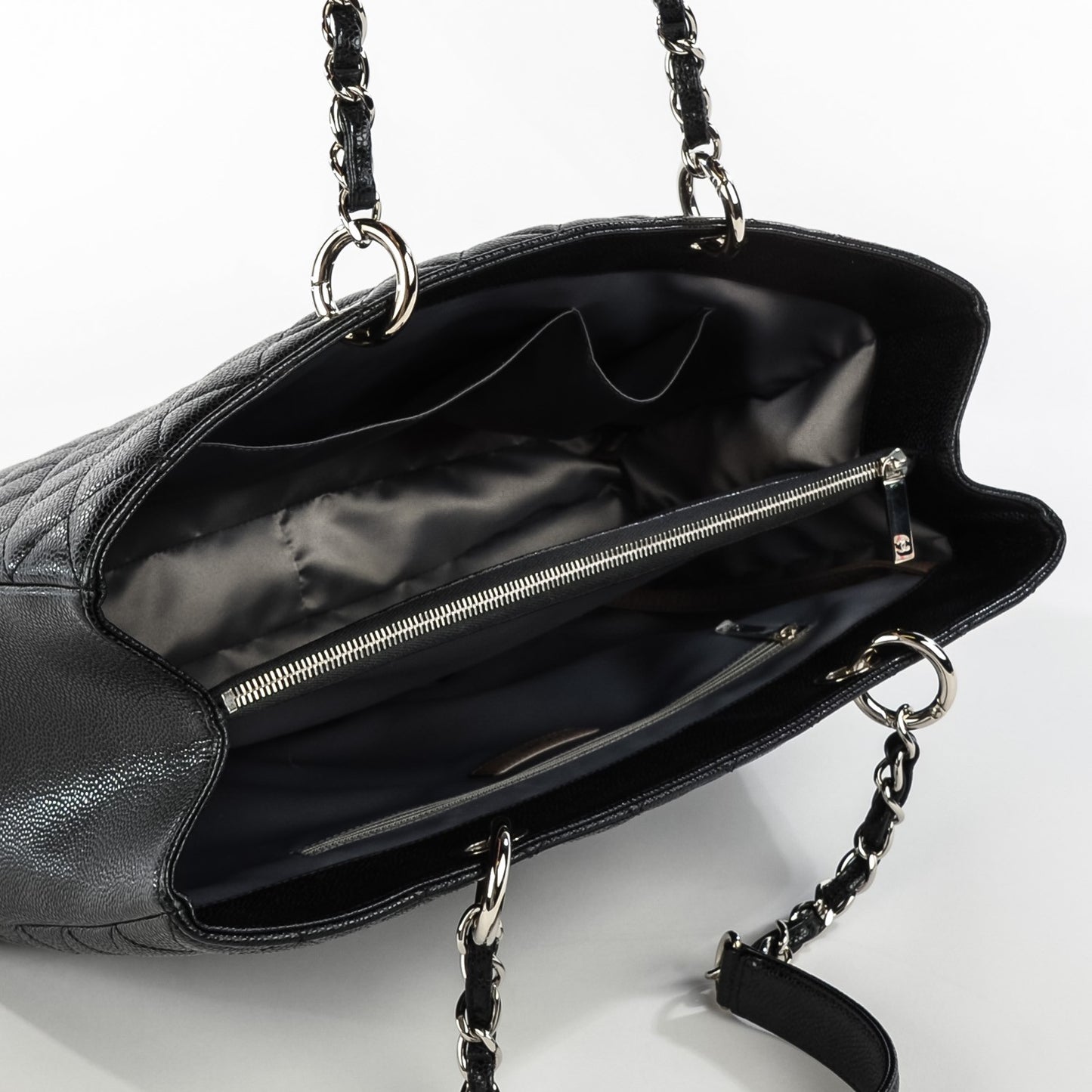 Caviar Quilted XL Grand Shopping Tote GST Black