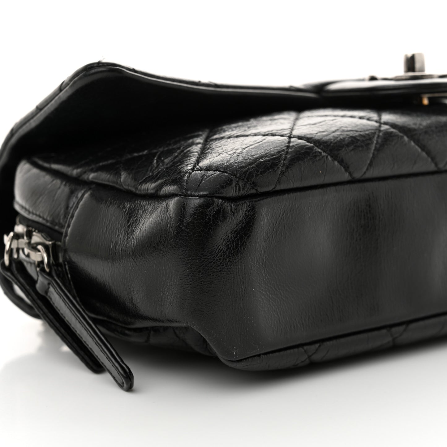 Glazed Calfskin Quilted Medium Duo Color Flap Black