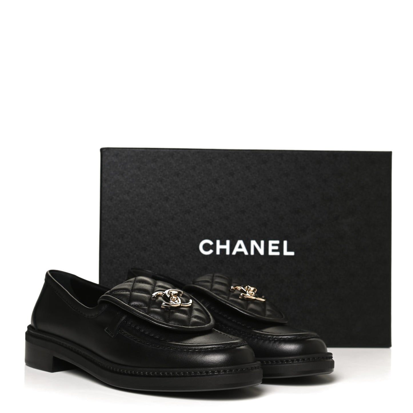 Lambskin Quilted CC Turnlock Loafers 38 Black