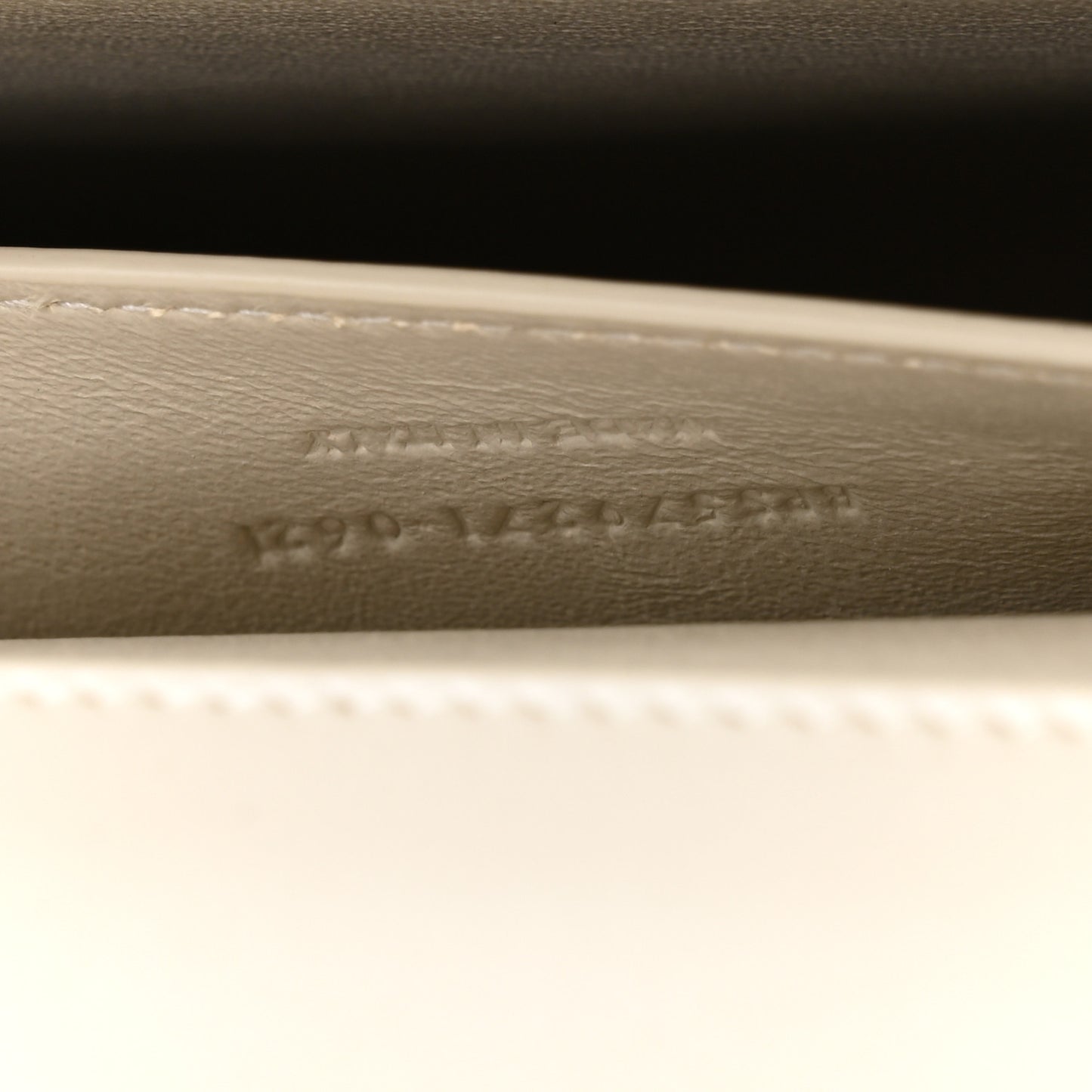 Smooth Calfskin Manhattan Shoulder Bag Crema Soft