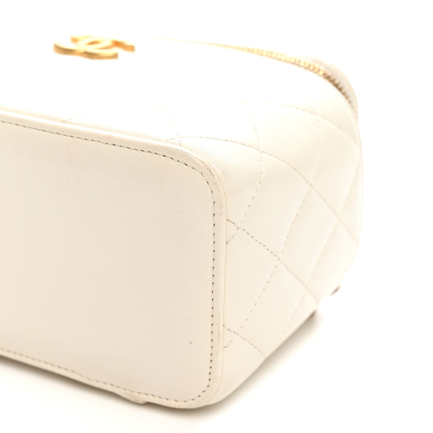Lambskin Quilted Punk Essentials Vanity Case With Chain White