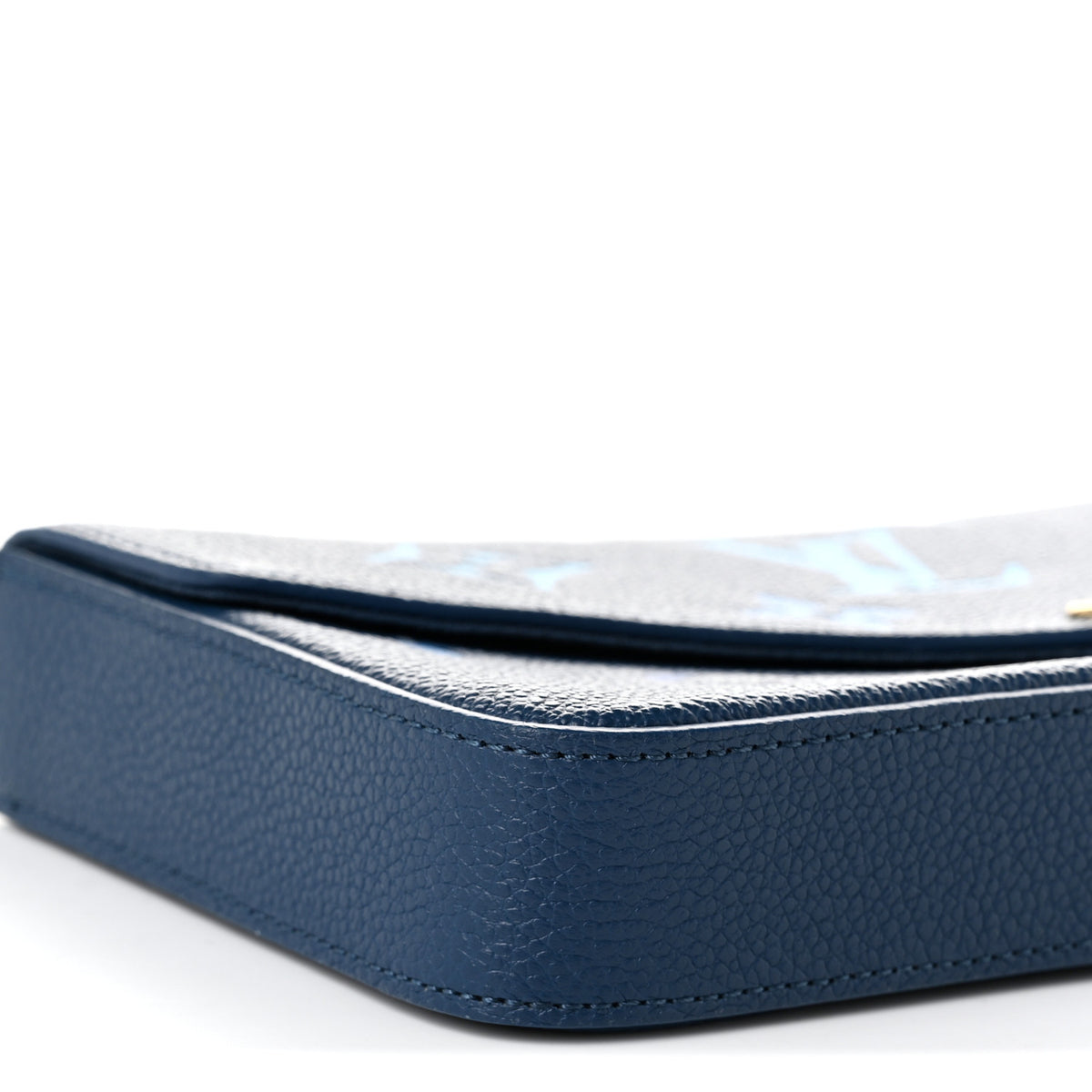 Empreinte Monogram Giant Felicie Pochette Chain Wallet Gradient Blue
