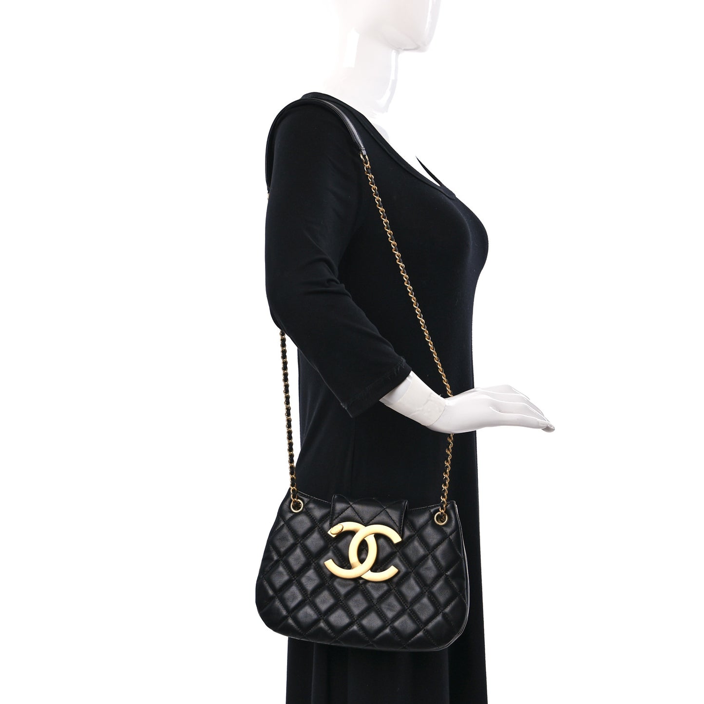 Lambskin Quilted CC Messenger Black