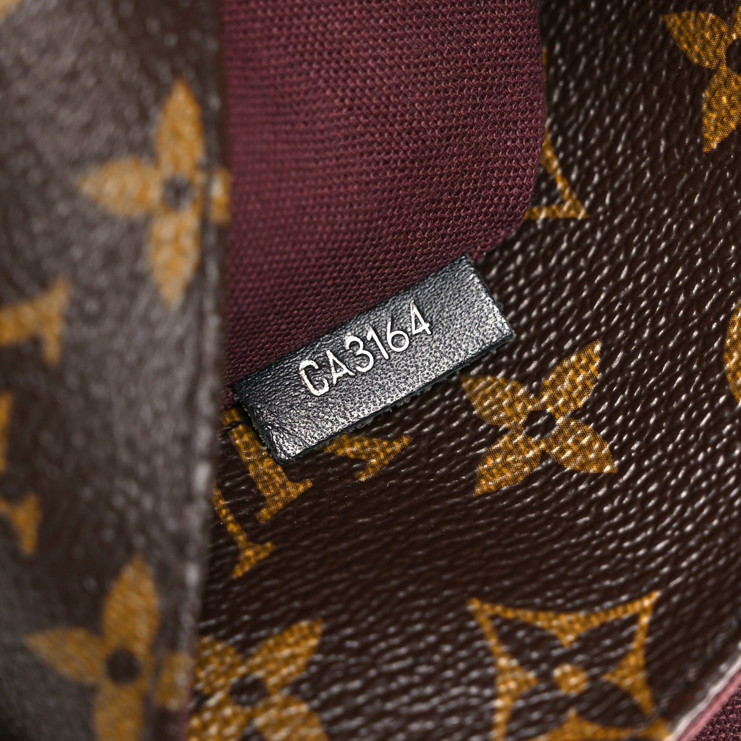 Louis Vuitton Monogram Macassar District PM 7 of 11