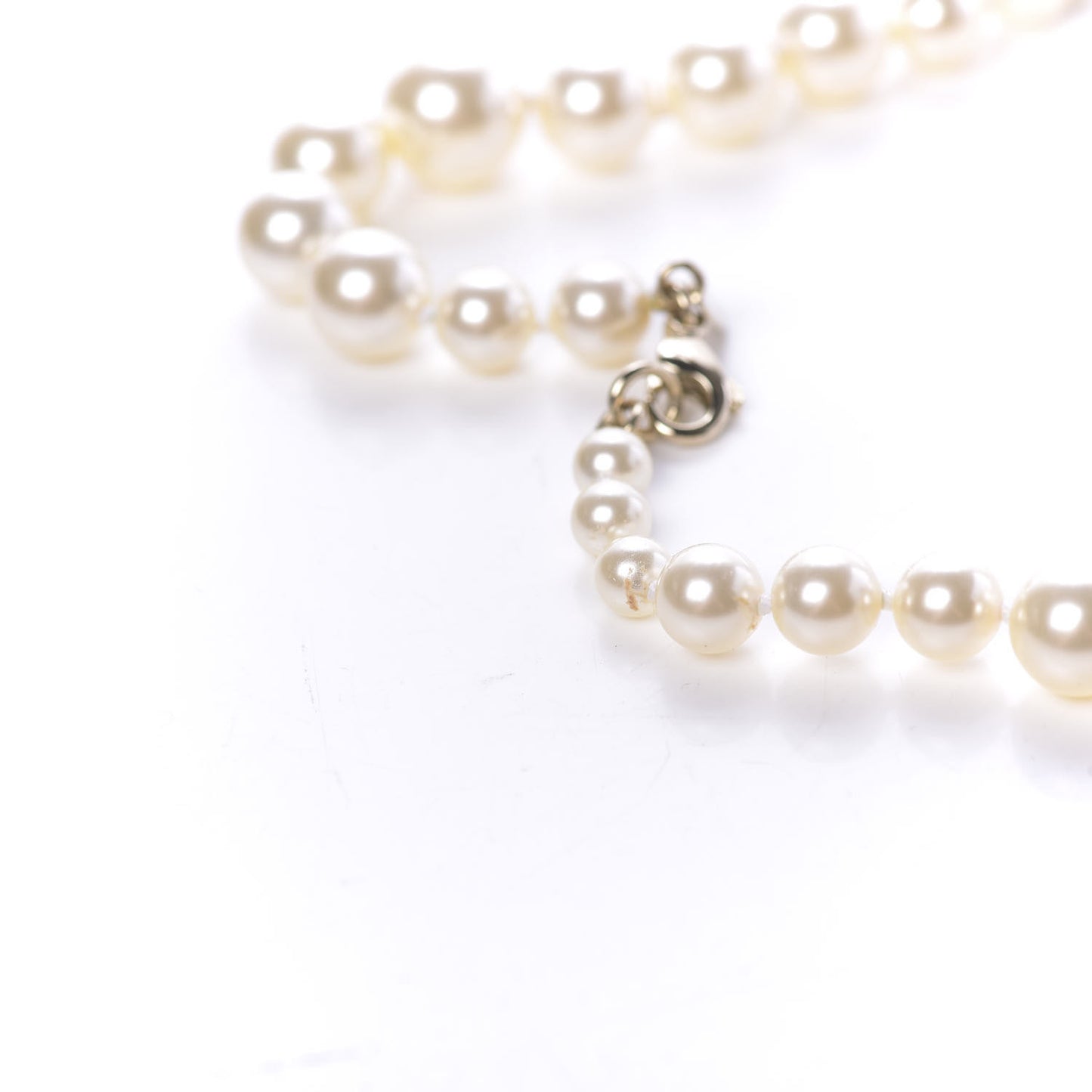 Graduated Pearl CC Long Necklace Silver