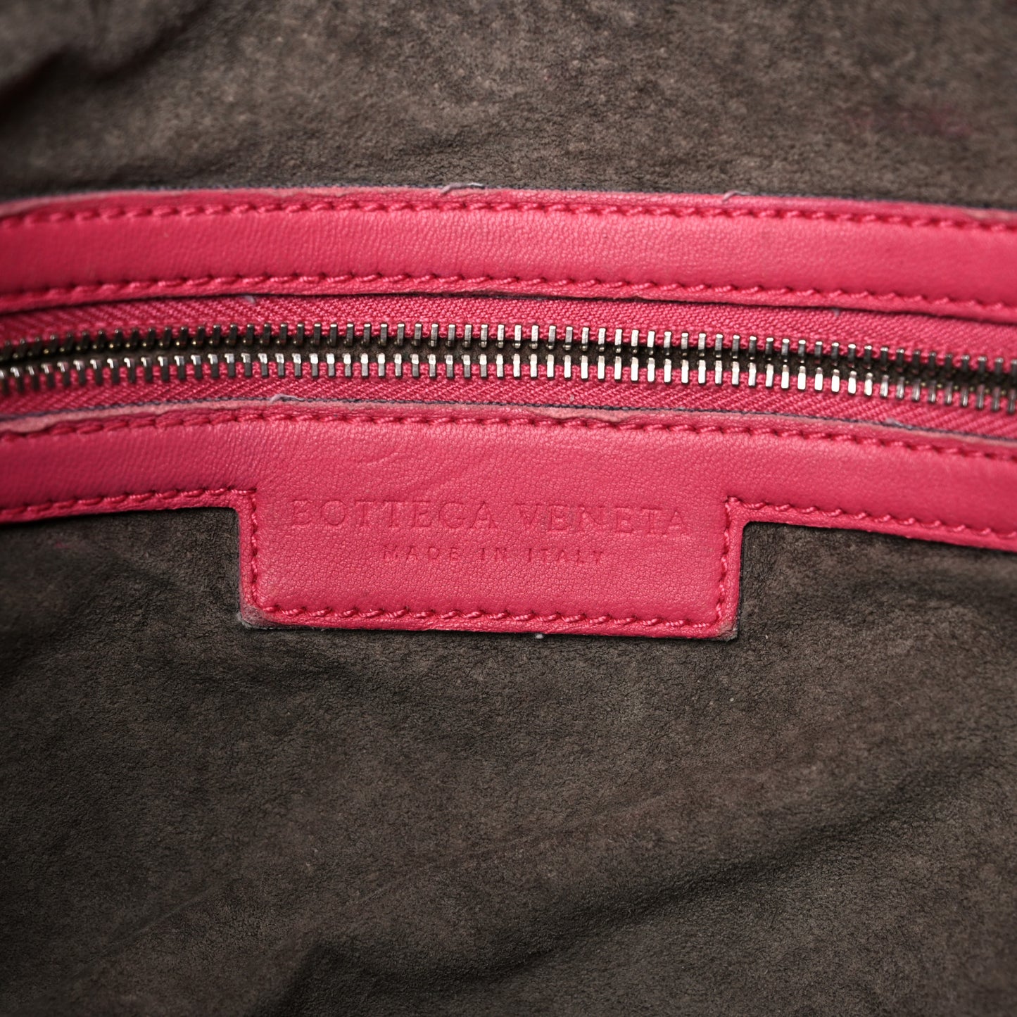 Nappa Intrecciato Large Veneta Hobo Rosa Shock
