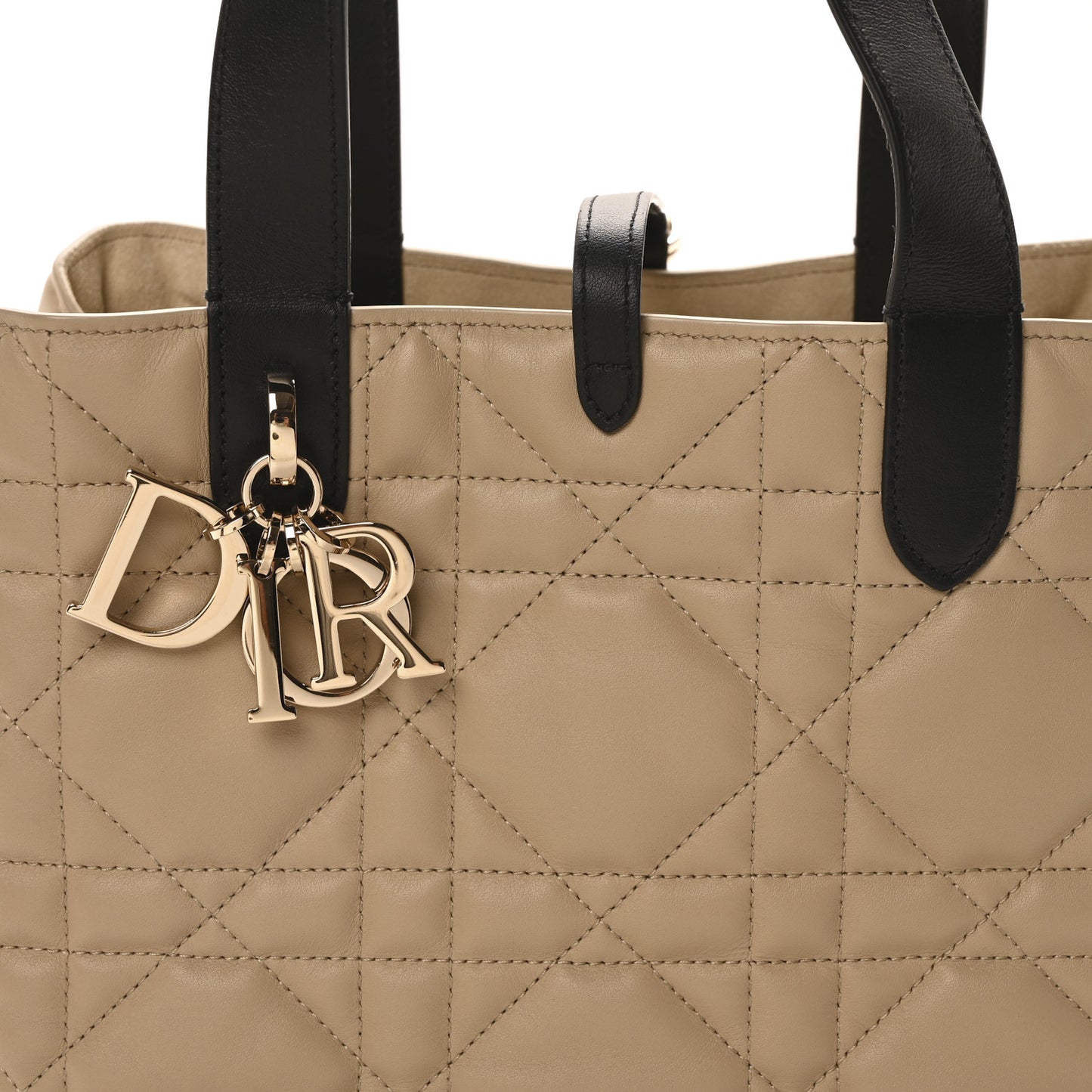 Calfskin Macrocannage Medium Toujours Tan Black