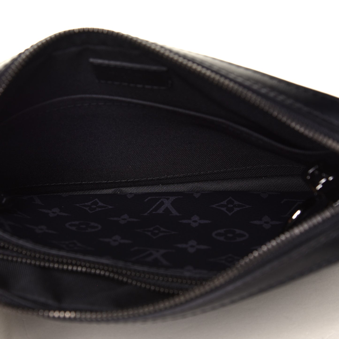 Reverse Monogram Eclipse Trio Messenger