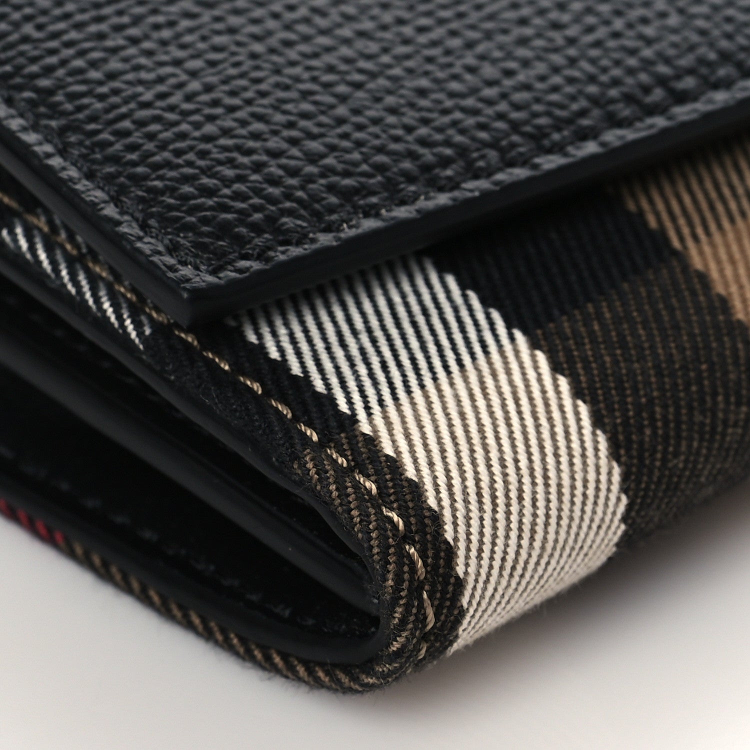 Burberry Grainy Calfskin House Check Henley Wallet On Chain Black 7 of 8