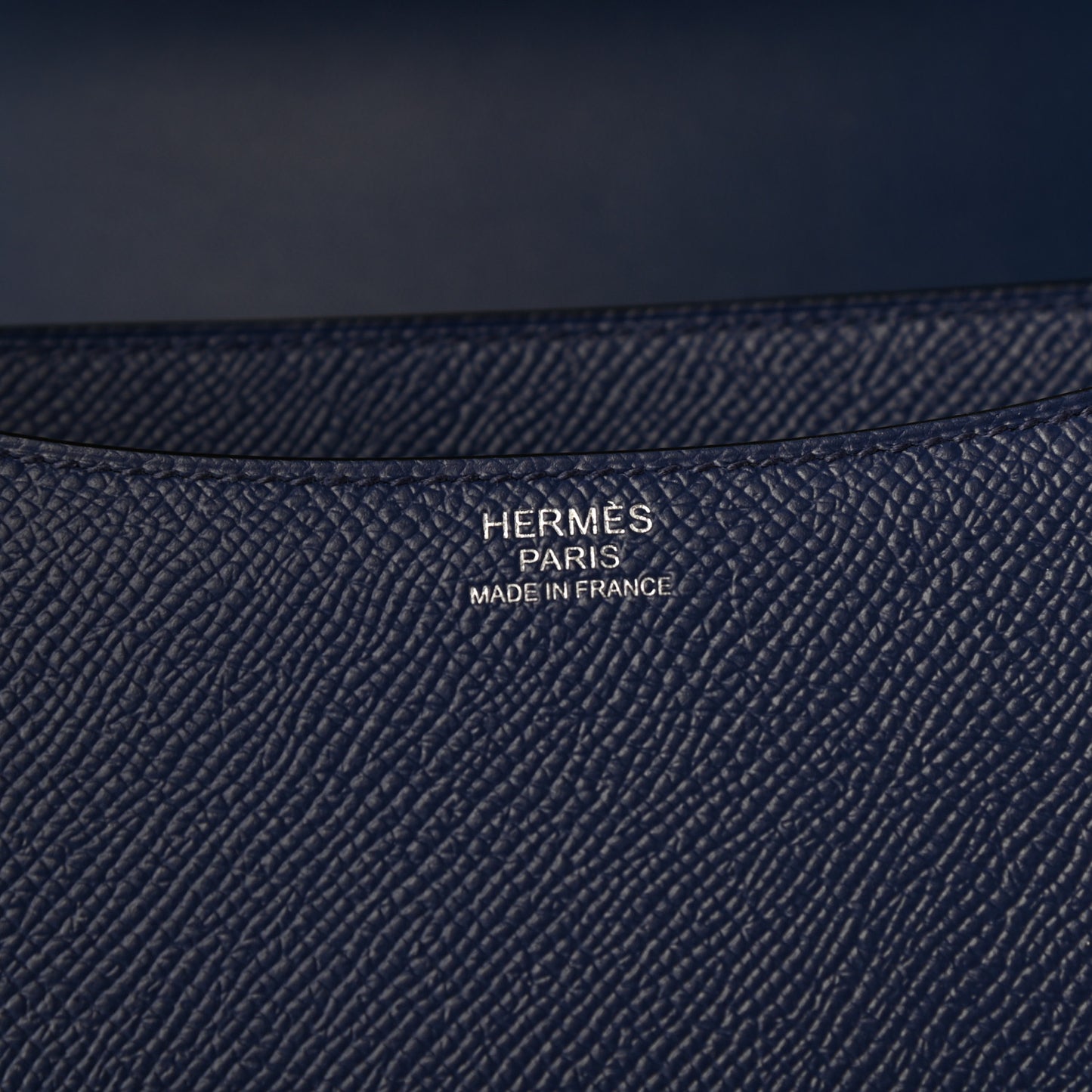 Epsom Constance 24 Bleu Saphir