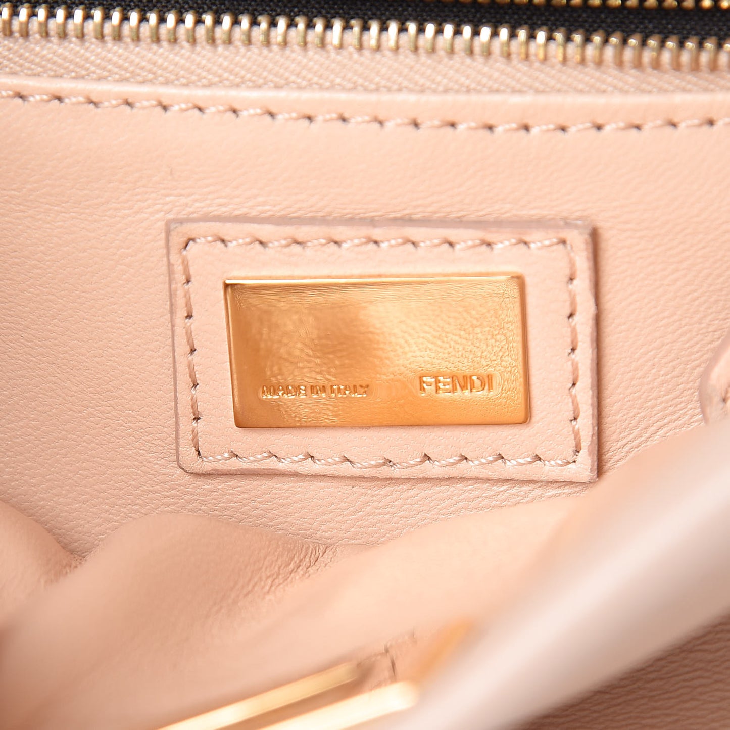 Nappa Mini Peekaboo Iconic Satchel Rosa Plaster