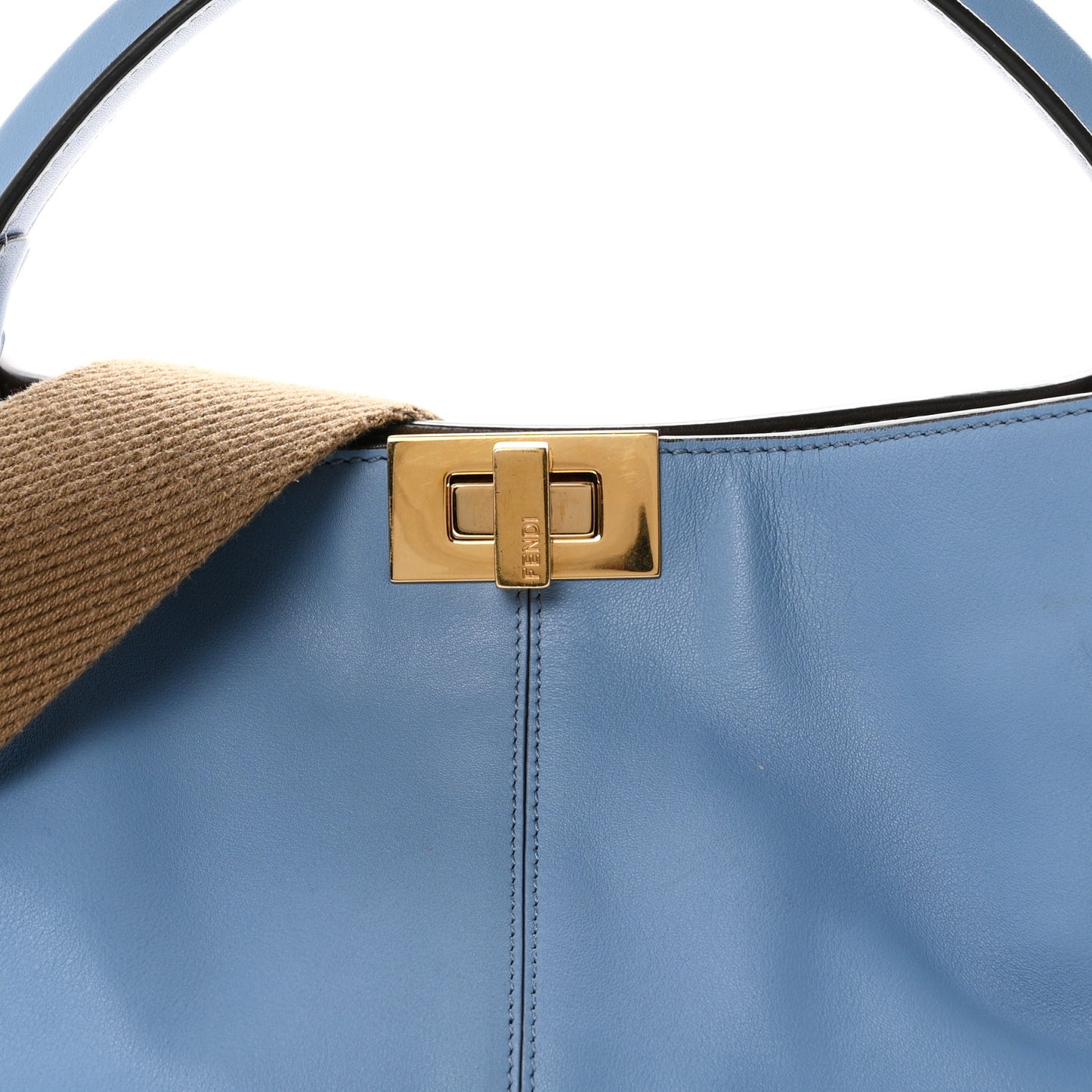 Vitello Seta Century Medium Peekaboo X-Lite Light Blue Beige