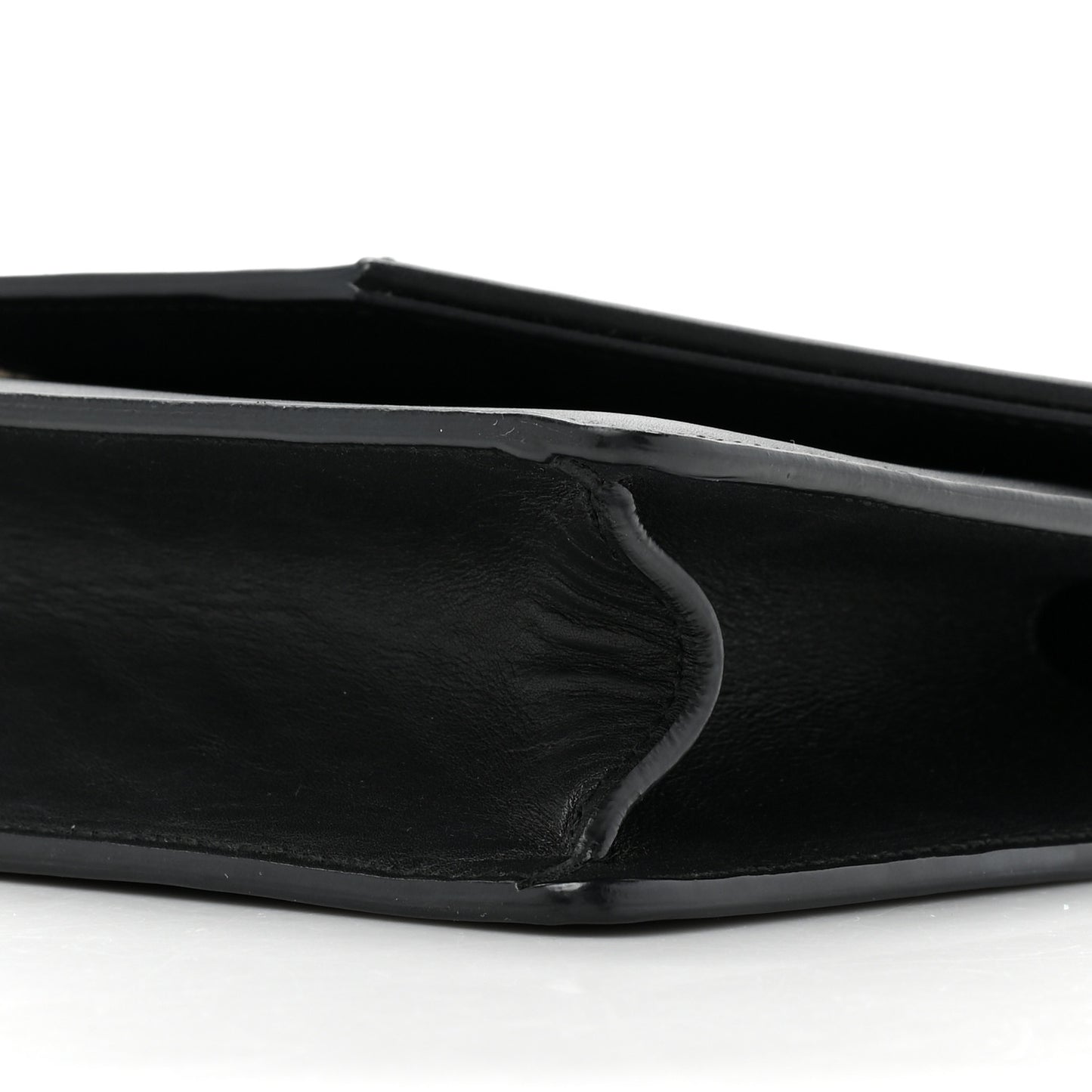 Calfskin Classic Betty Clutch Black