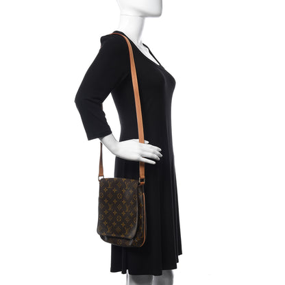 Louis Vuitton Monogram Musette Salsa 2 of 9