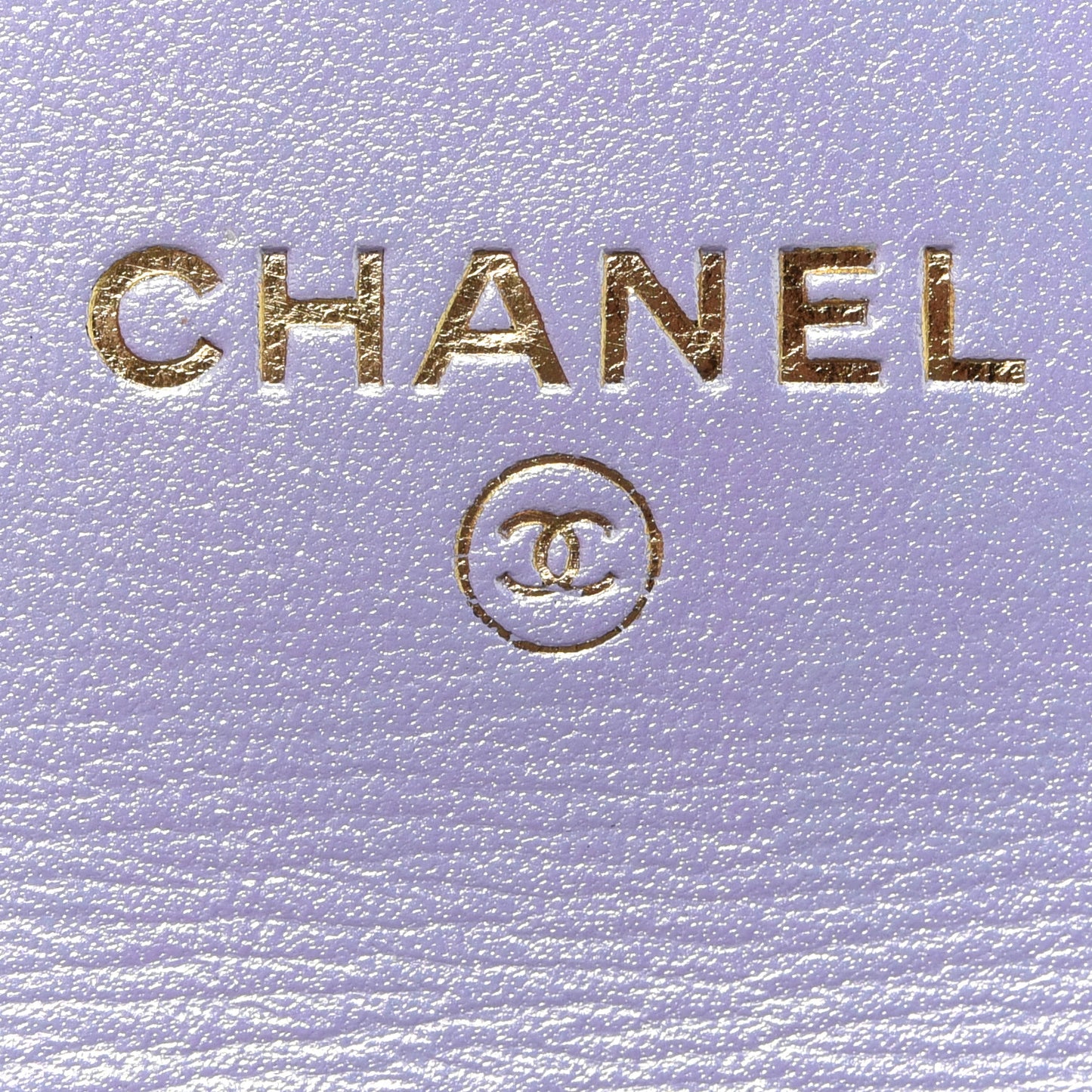 Iridescent Lambskin Quilted Chanel 19 Flap Card Holder Light Purple