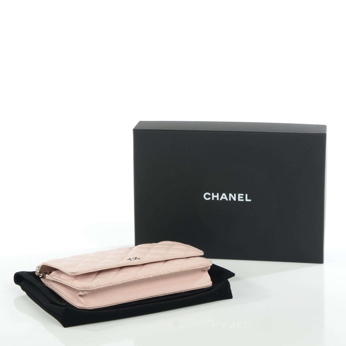 Caviar Quilted Wallet On Chain WOC Light Pink
