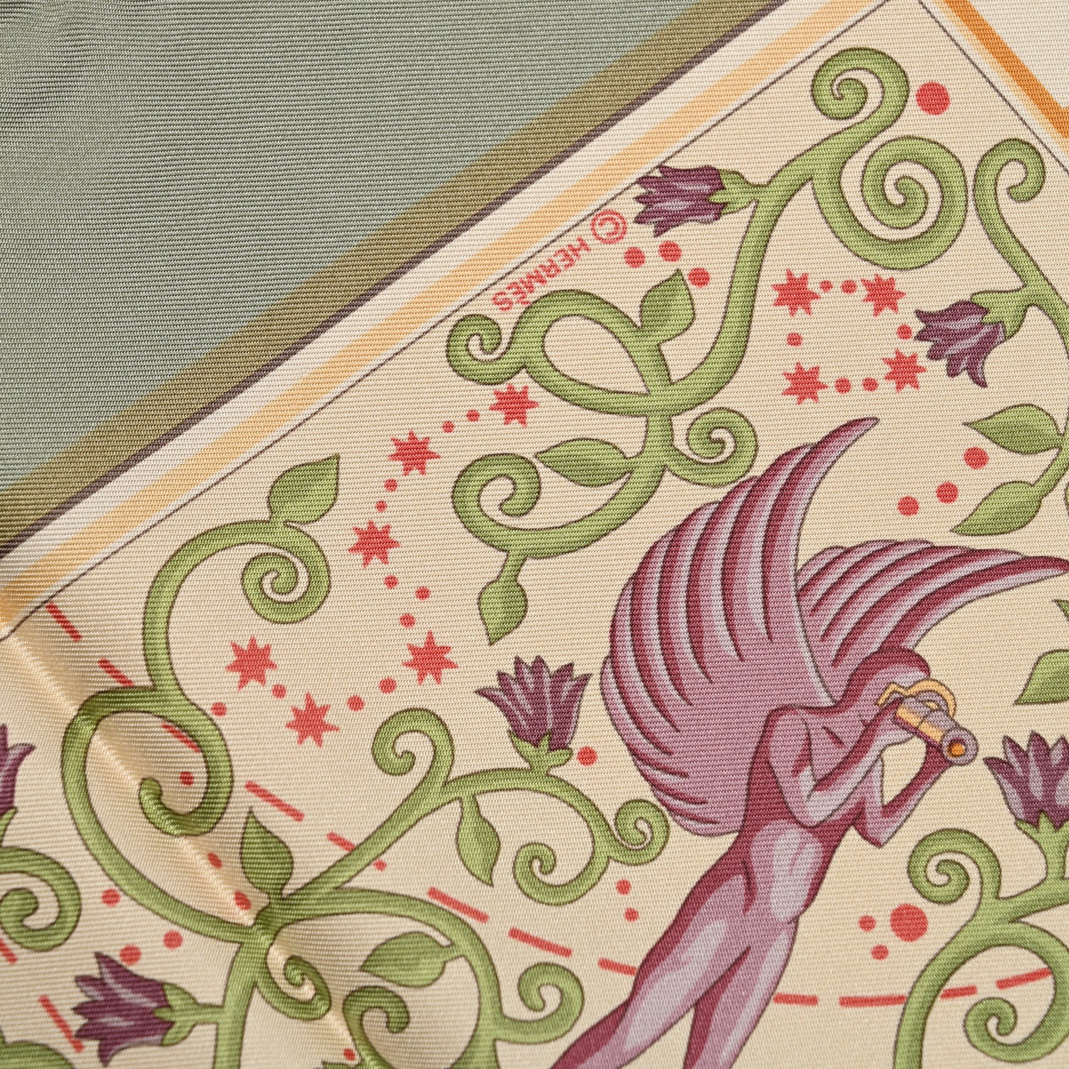 Hermes Silk www.hermes.com Scarf 90 4 of 5