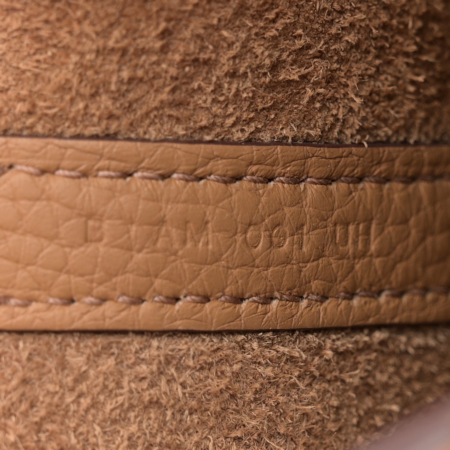 Taurillon Clemence Picotin Lock 18 PM Biscuit