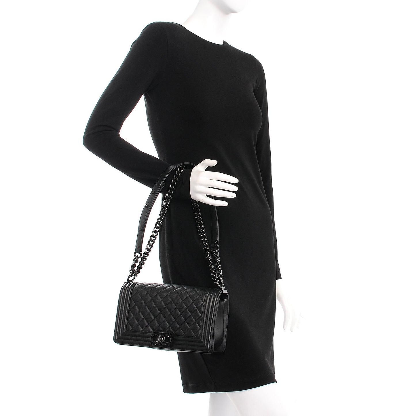 Caviar Quilted Medium Boy Flap So Black